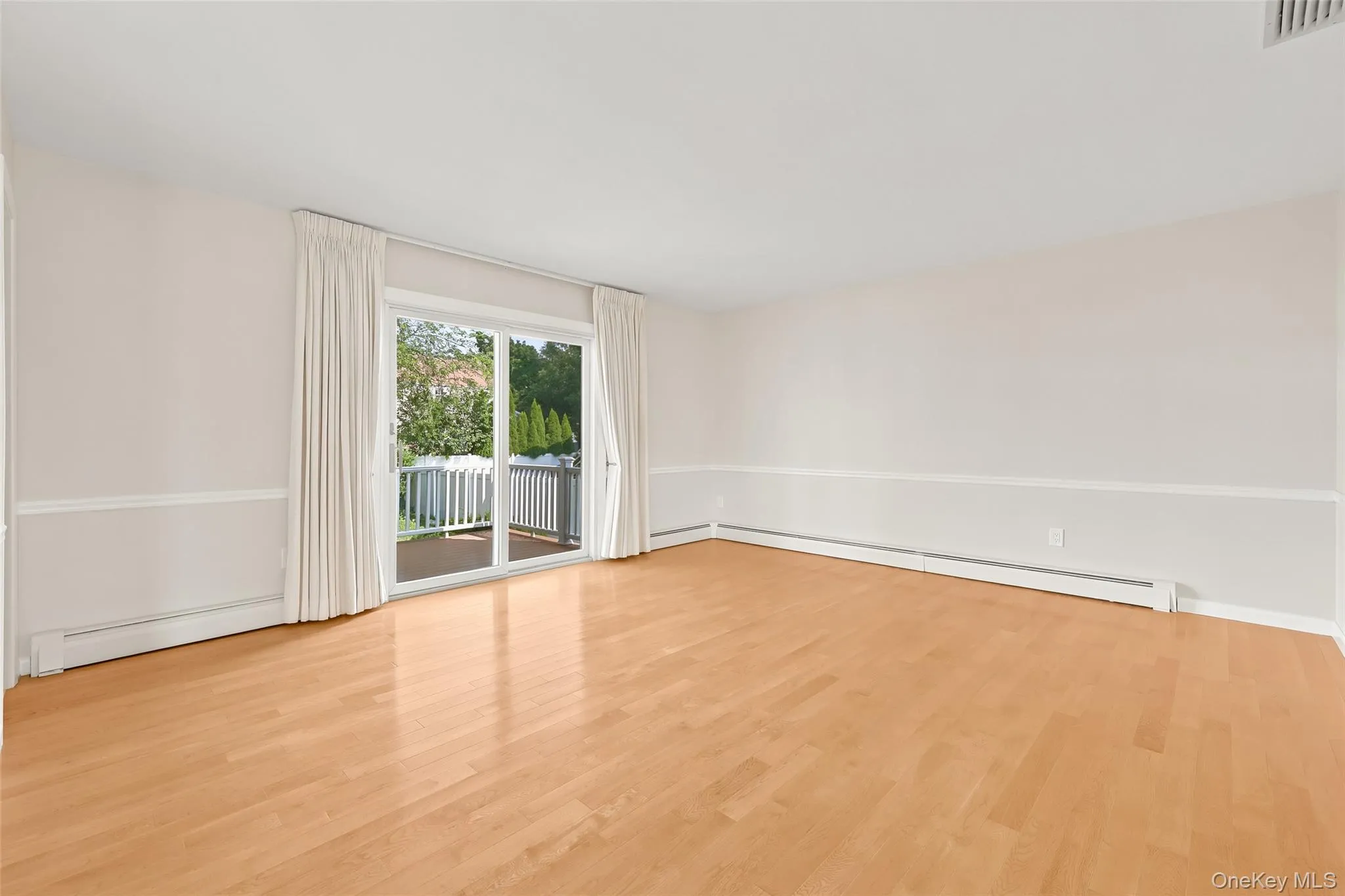 60 Oakland Avenue, Harrison, NY, 4 Bedrooms Bedrooms, 8 Rooms Rooms,2 BathroomsBathrooms,Residential Lease,For Rent,Oakland,0,1025439 60 Oakland Avenue, Harrison, NY, 4 Bedrooms Bedrooms, 8 Rooms Rooms,2 BathroomsBathrooms,Residential Lease,For Rent,Oakland,0,1025439