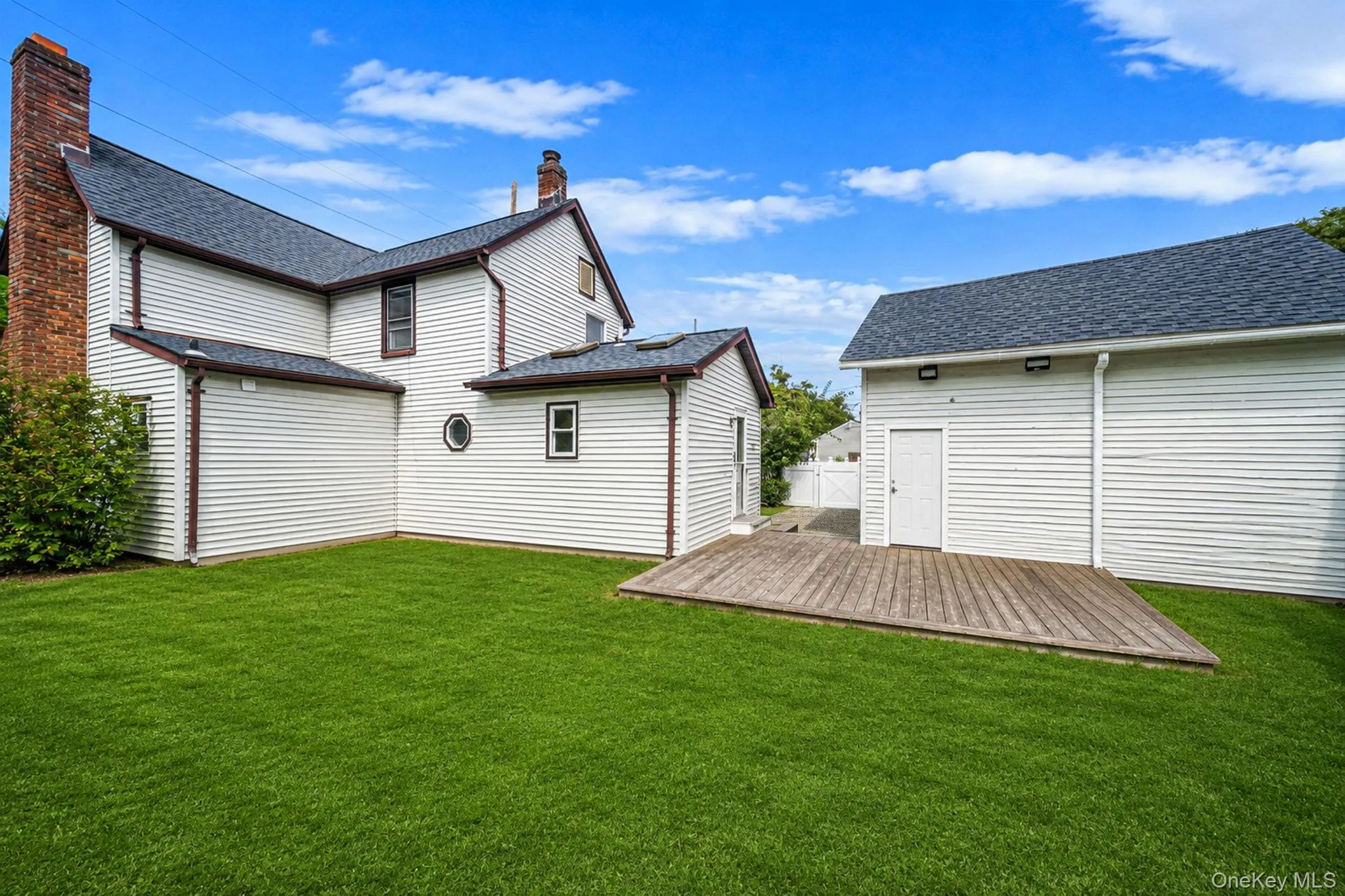 117 Clinton Avenue, Islip, NY, 3 Bedrooms Bedrooms, 7 Rooms Rooms,1 BathroomBathrooms,Residential,For Rent,Clinton,0,1025441 117 Clinton Avenue, Islip, NY, 3 Bedrooms Bedrooms, 7 Rooms Rooms,1 BathroomBathrooms,Residential,For Rent,Clinton,0,1025441