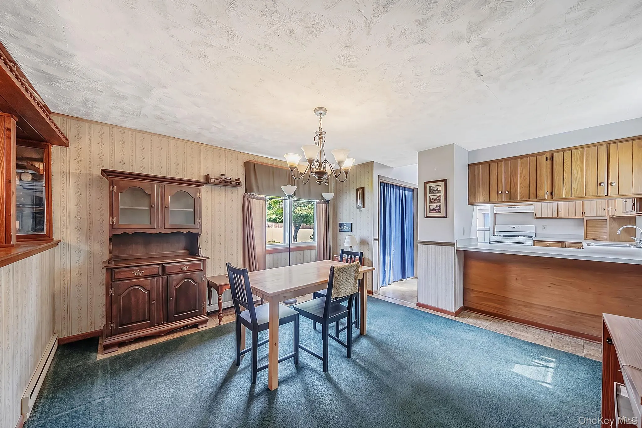 117 Clinton Avenue, Islip, NY, 3 Bedrooms Bedrooms, 7 Rooms Rooms,1 BathroomBathrooms,Residential,For Rent,Clinton,0,1025441 117 Clinton Avenue, Islip, NY, 3 Bedrooms Bedrooms, 7 Rooms Rooms,1 BathroomBathrooms,Residential,For Rent,Clinton,0,1025441