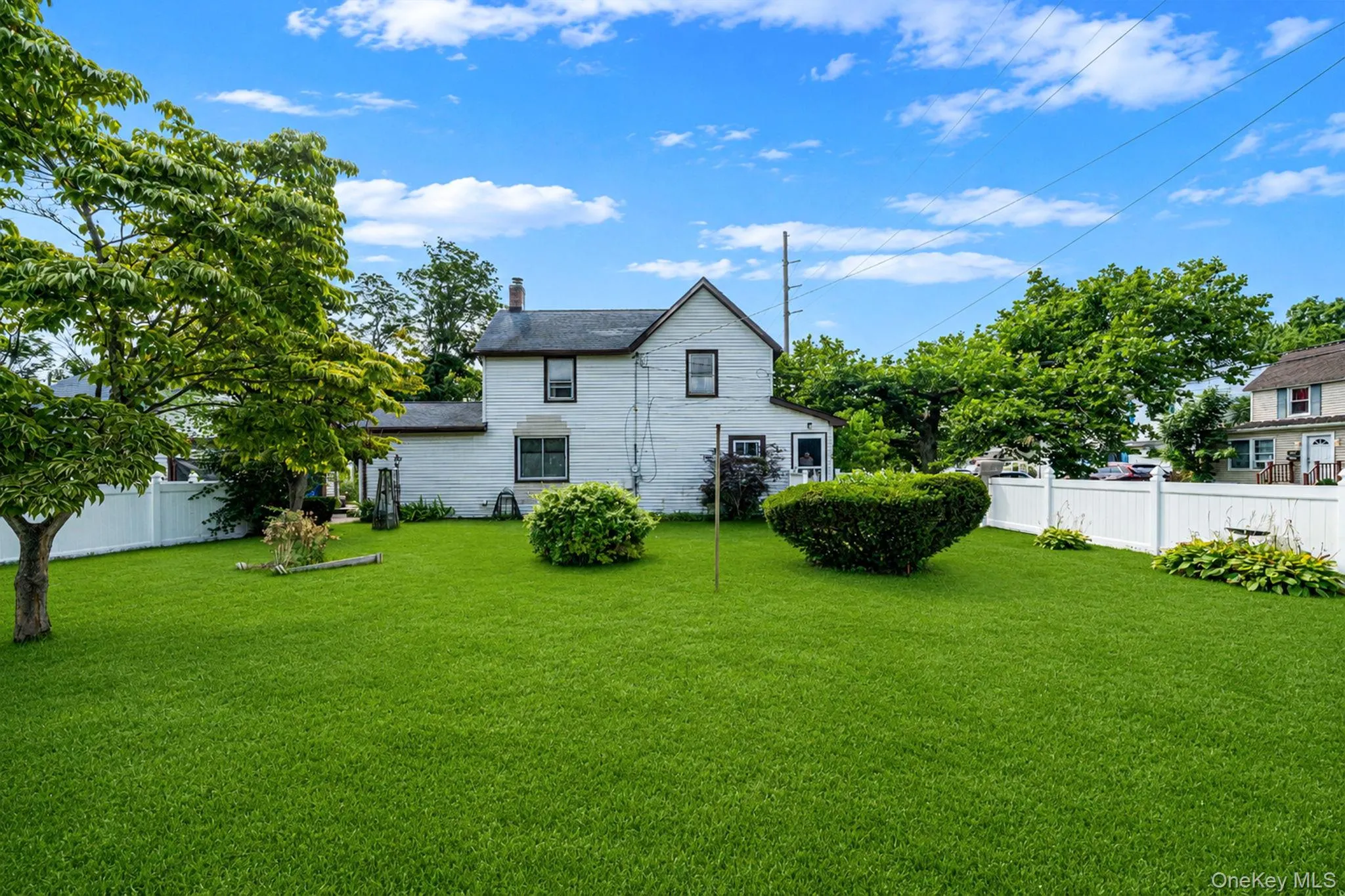 117 Clinton Avenue, Islip, NY, 3 Bedrooms Bedrooms, 7 Rooms Rooms,1 BathroomBathrooms,Residential,For Rent,Clinton,0,1025441 117 Clinton Avenue, Islip, NY, 3 Bedrooms Bedrooms, 7 Rooms Rooms,1 BathroomBathrooms,Residential,For Rent,Clinton,0,1025441