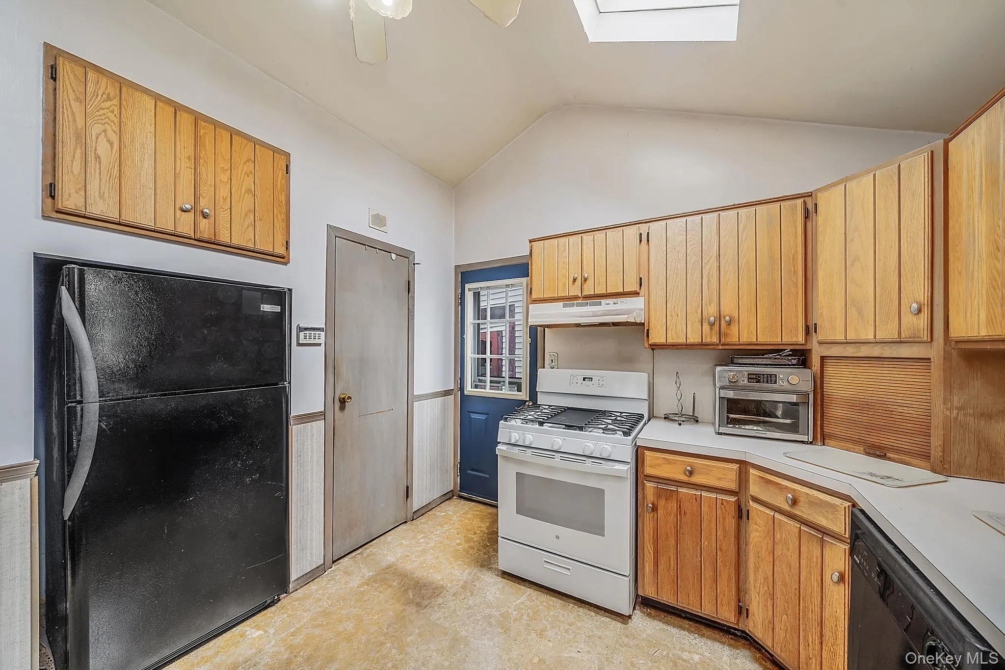 117 Clinton Avenue, Islip, NY, 3 Bedrooms Bedrooms, 7 Rooms Rooms,1 BathroomBathrooms,Residential,For Rent,Clinton,0,1025441 117 Clinton Avenue, Islip, NY, 3 Bedrooms Bedrooms, 7 Rooms Rooms,1 BathroomBathrooms,Residential,For Rent,Clinton,0,1025441