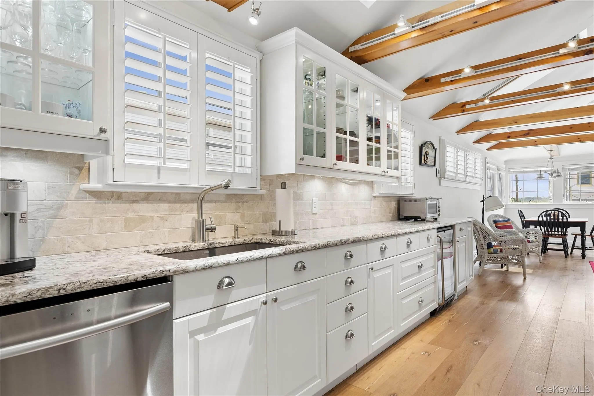 33 Bay Avenue, Southampton, NY, 2 Bedrooms Bedrooms, 4 Rooms Rooms,1 BathroomBathrooms,Residential Lease,For Rent,Bay,0,1025443 33 Bay Avenue, Southampton, NY, 2 Bedrooms Bedrooms, 4 Rooms Rooms,1 BathroomBathrooms,Residential Lease,For Rent,Bay,0,1025443