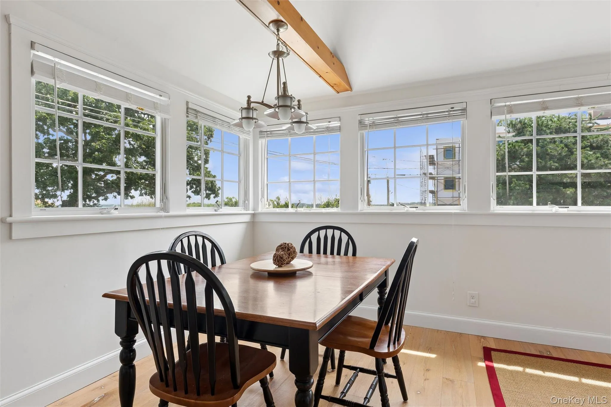33 Bay Avenue, Southampton, NY, 2 Bedrooms Bedrooms, 4 Rooms Rooms,1 BathroomBathrooms,Residential Lease,For Rent,Bay,0,1025443 33 Bay Avenue, Southampton, NY, 2 Bedrooms Bedrooms, 4 Rooms Rooms,1 BathroomBathrooms,Residential Lease,For Rent,Bay,0,1025443