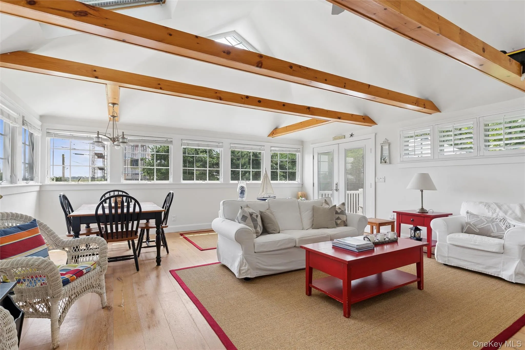 33 Bay Avenue, Southampton, NY, 2 Bedrooms Bedrooms, 4 Rooms Rooms,1 BathroomBathrooms,Residential Lease,For Rent,Bay,0,1025443 33 Bay Avenue, Southampton, NY, 2 Bedrooms Bedrooms, 4 Rooms Rooms,1 BathroomBathrooms,Residential Lease,For Rent,Bay,0,1025443
