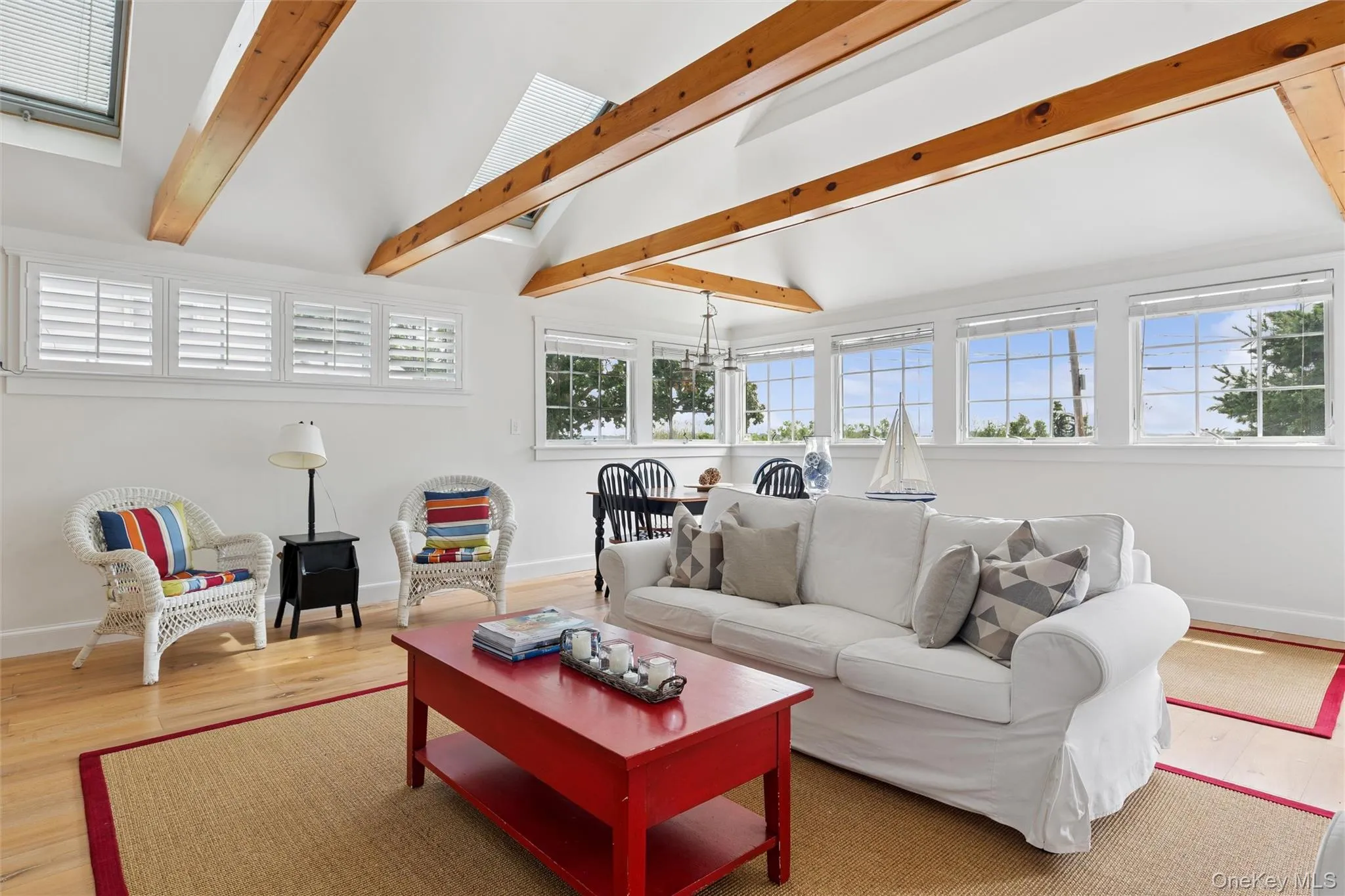 33 Bay Avenue, Southampton, NY, 2 Bedrooms Bedrooms, 4 Rooms Rooms,1 BathroomBathrooms,Residential Lease,For Rent,Bay,0,1025443 33 Bay Avenue, Southampton, NY, 2 Bedrooms Bedrooms, 4 Rooms Rooms,1 BathroomBathrooms,Residential Lease,For Rent,Bay,0,1025443