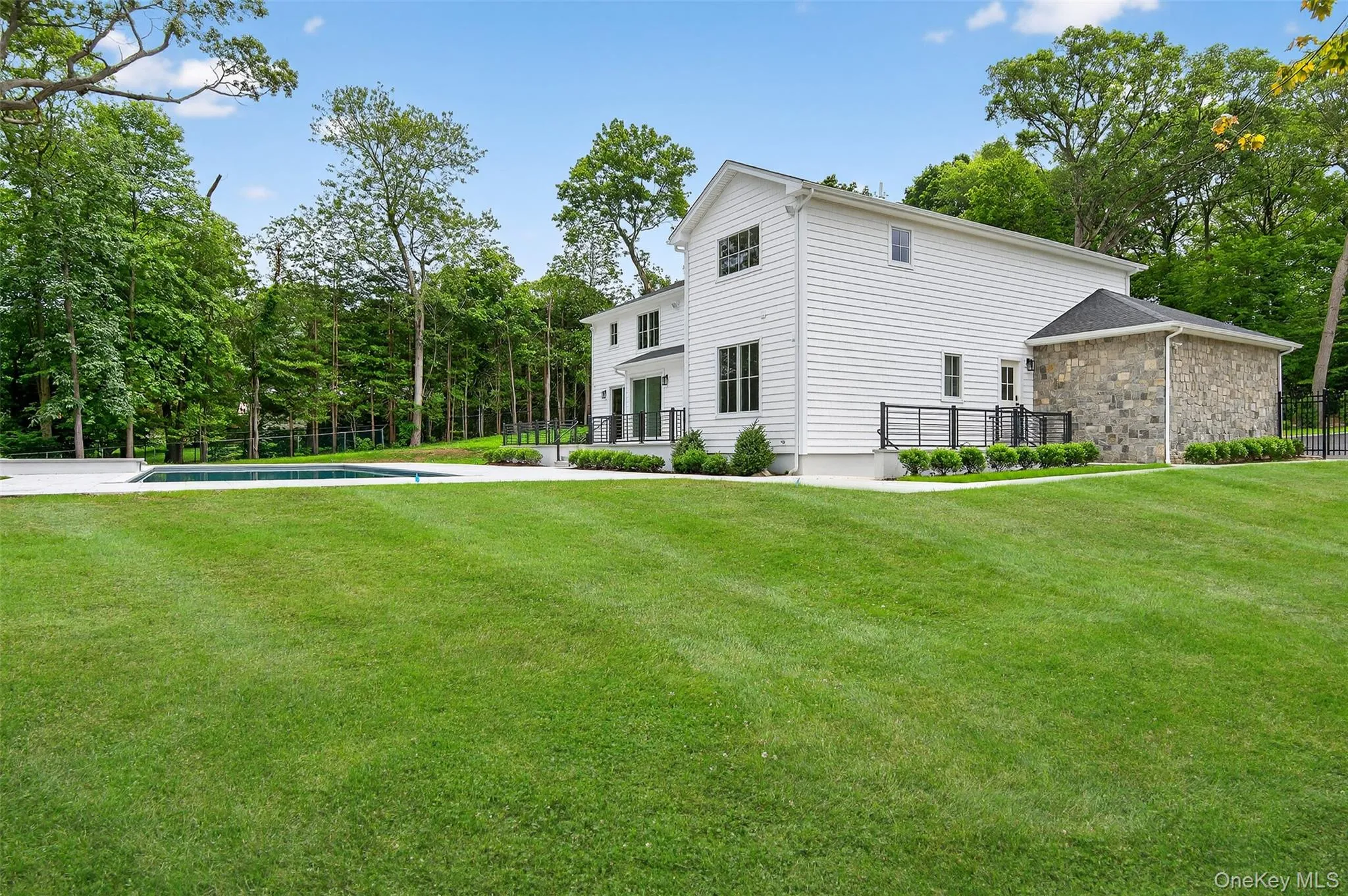 32 Pine Road, Oyster Bay, NY, 5 Bedrooms Bedrooms, 14 Rooms Rooms,5 BathroomsBathrooms,Residential,For Rent,Pine,0,1025444 32 Pine Road, Oyster Bay, NY, 5 Bedrooms Bedrooms, 14 Rooms Rooms,5 BathroomsBathrooms,Residential,For Rent,Pine,0,1025444