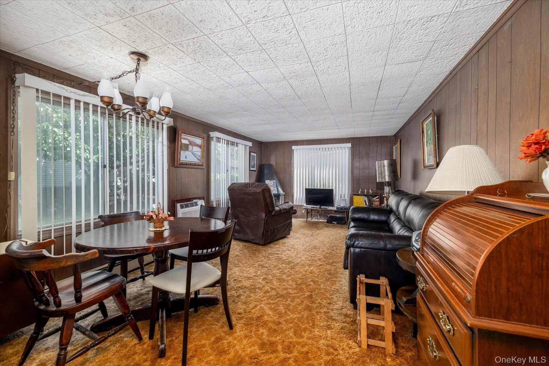 187 Raff Avenue, Hempstead, NY, 4 Bedrooms Bedrooms, 7 Rooms Rooms,1 BathroomBathrooms,Residential,For Rent,Raff,0,1025445 187 Raff Avenue, Hempstead, NY, 4 Bedrooms Bedrooms, 7 Rooms Rooms,1 BathroomBathrooms,Residential,For Rent,Raff,0,1025445