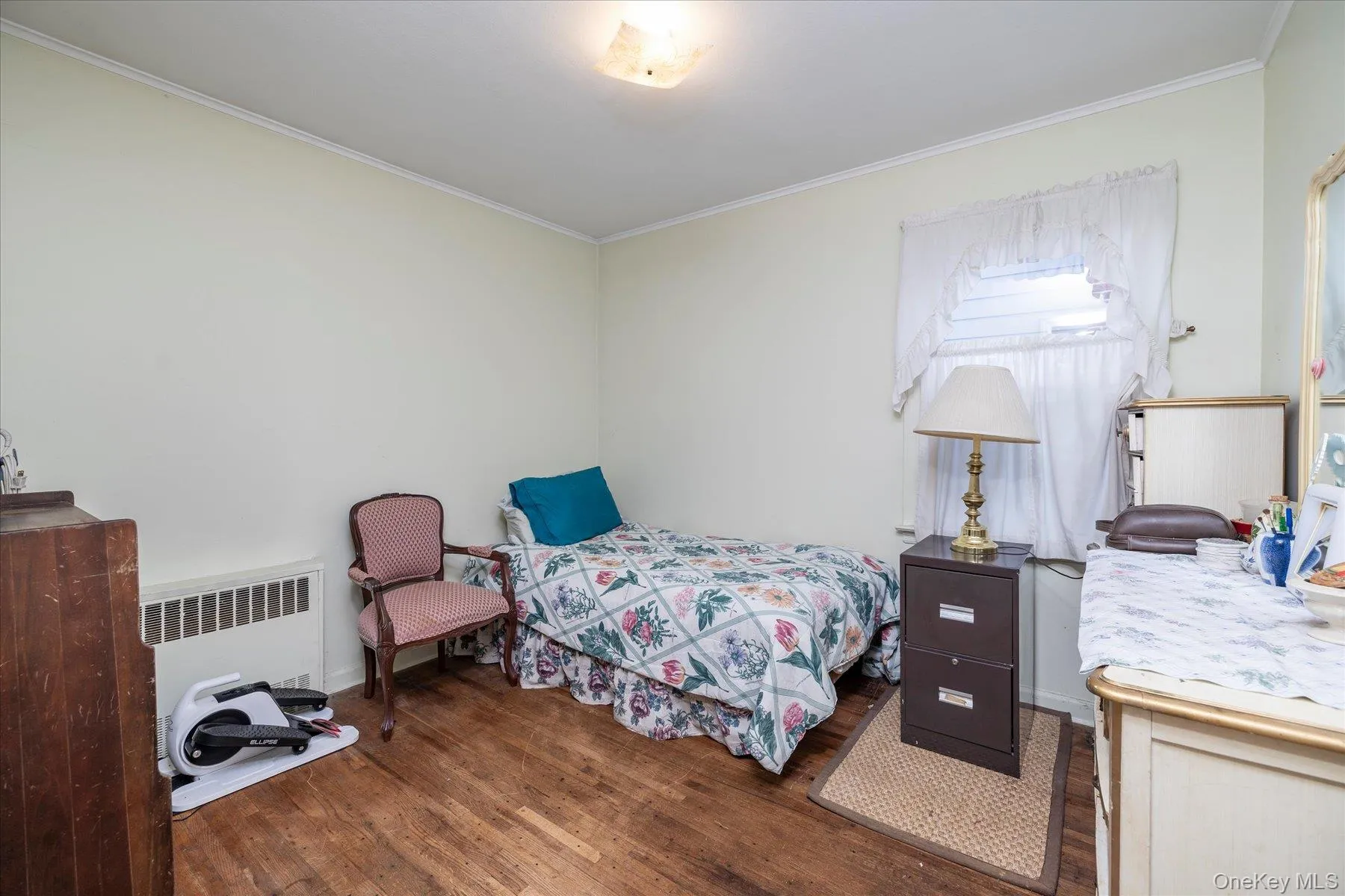 187 Raff Avenue, Hempstead, NY, 4 Bedrooms Bedrooms, 7 Rooms Rooms,1 BathroomBathrooms,Residential,For Rent,Raff,0,1025445 187 Raff Avenue, Hempstead, NY, 4 Bedrooms Bedrooms, 7 Rooms Rooms,1 BathroomBathrooms,Residential,For Rent,Raff,0,1025445