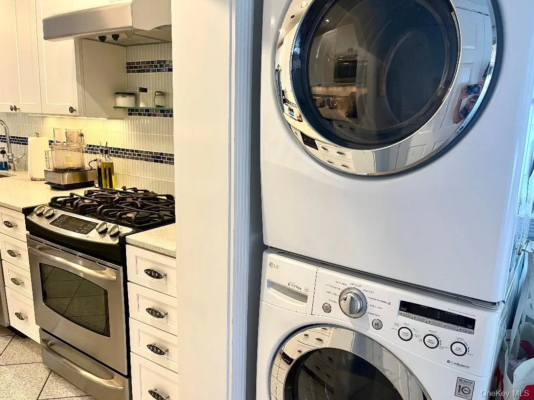 11 Delaware Avenue, Long Beach, NY, 3 Bedrooms Bedrooms, 8 Rooms Rooms,2 BathroomsBathrooms,Residential Lease,For Rent,Delaware,0,1025449 11 Delaware Avenue, Long Beach, NY, 3 Bedrooms Bedrooms, 8 Rooms Rooms,2 BathroomsBathrooms,Residential Lease,For Rent,Delaware,0,1025449