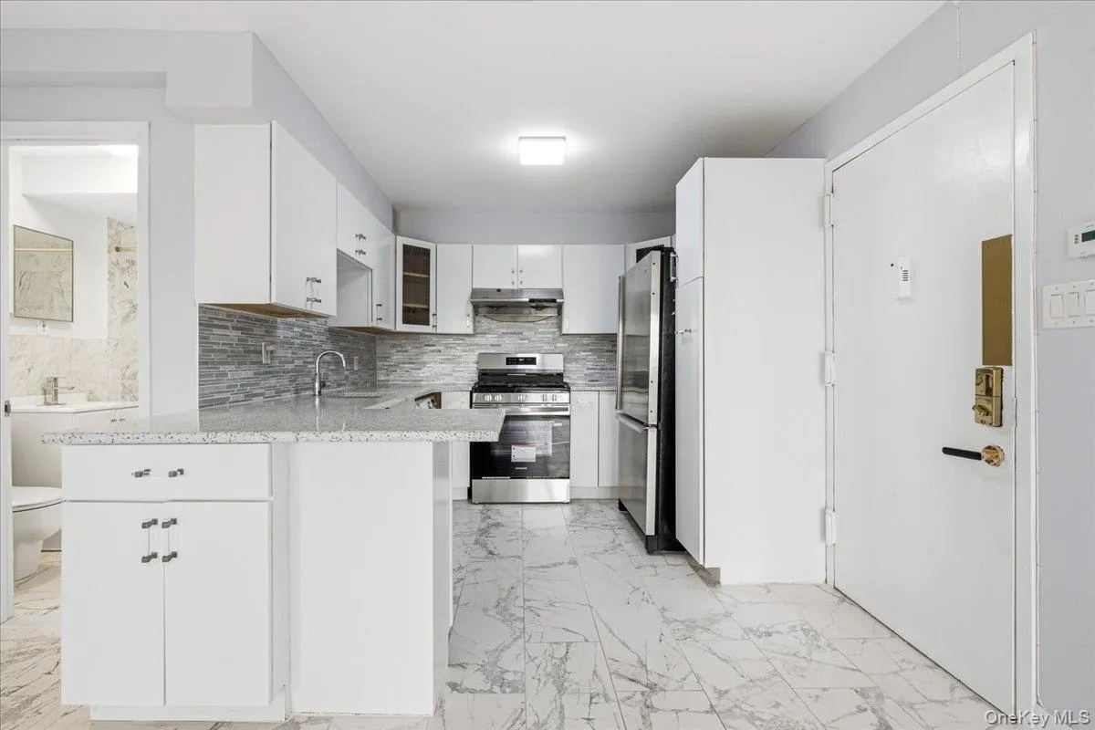 76-01 113th Street, New York, NY, 3 Bedrooms Bedrooms, 7 Rooms Rooms,2 BathroomsBathrooms,Residential,For Rent,113th,0,1025450 76-01 113th Street, New York, NY, 3 Bedrooms Bedrooms, 7 Rooms Rooms,2 BathroomsBathrooms,Residential,For Rent,113th,0,1025450