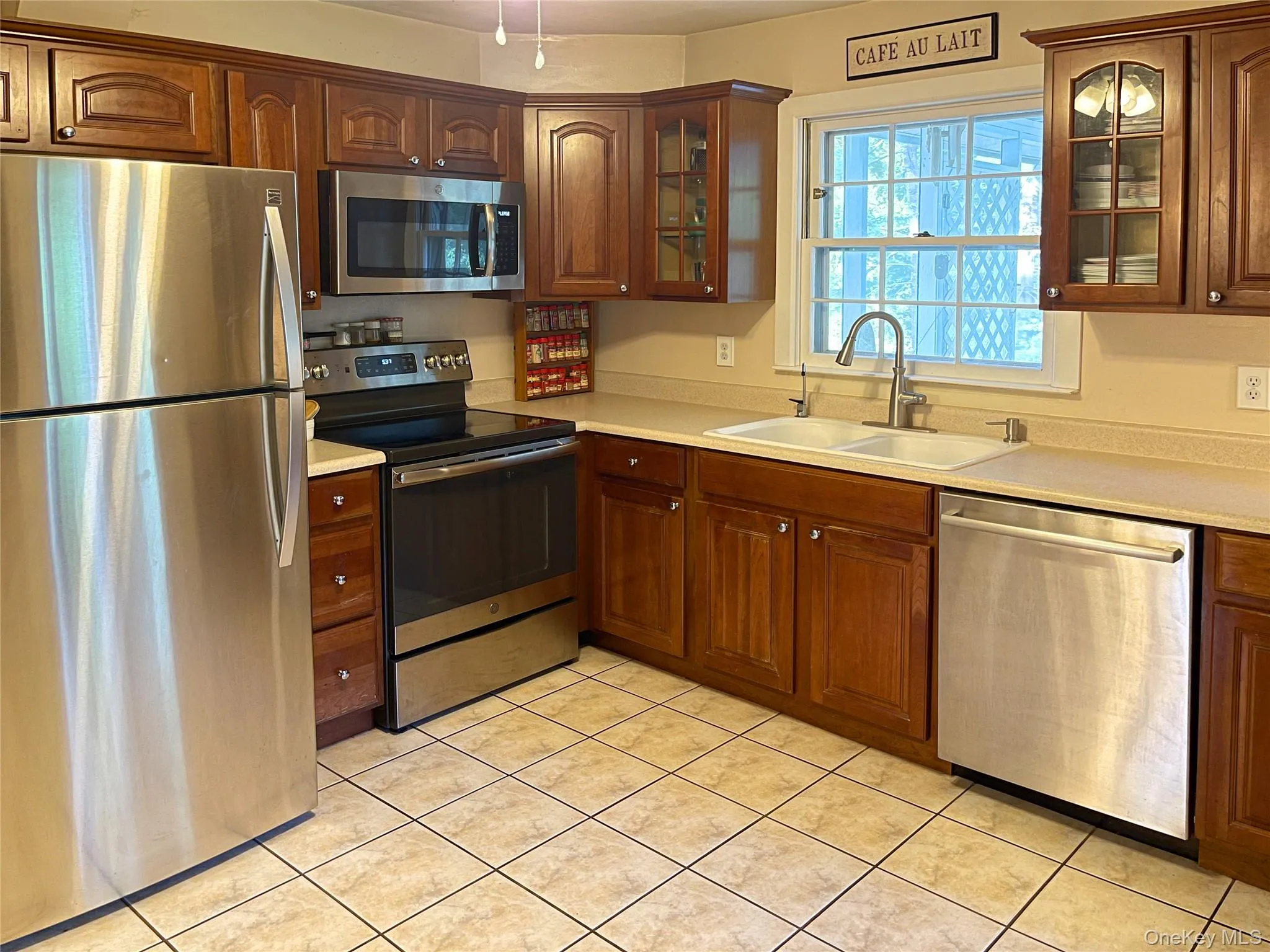 43 Julie Drive, East Fishkill, NY, 4 Bedrooms Bedrooms, 8 Rooms Rooms,1 BathroomBathrooms,Residential,For Rent,Julie,0,1025451 43 Julie Drive, East Fishkill, NY, 4 Bedrooms Bedrooms, 8 Rooms Rooms,1 BathroomBathrooms,Residential,For Rent,Julie,0,1025451