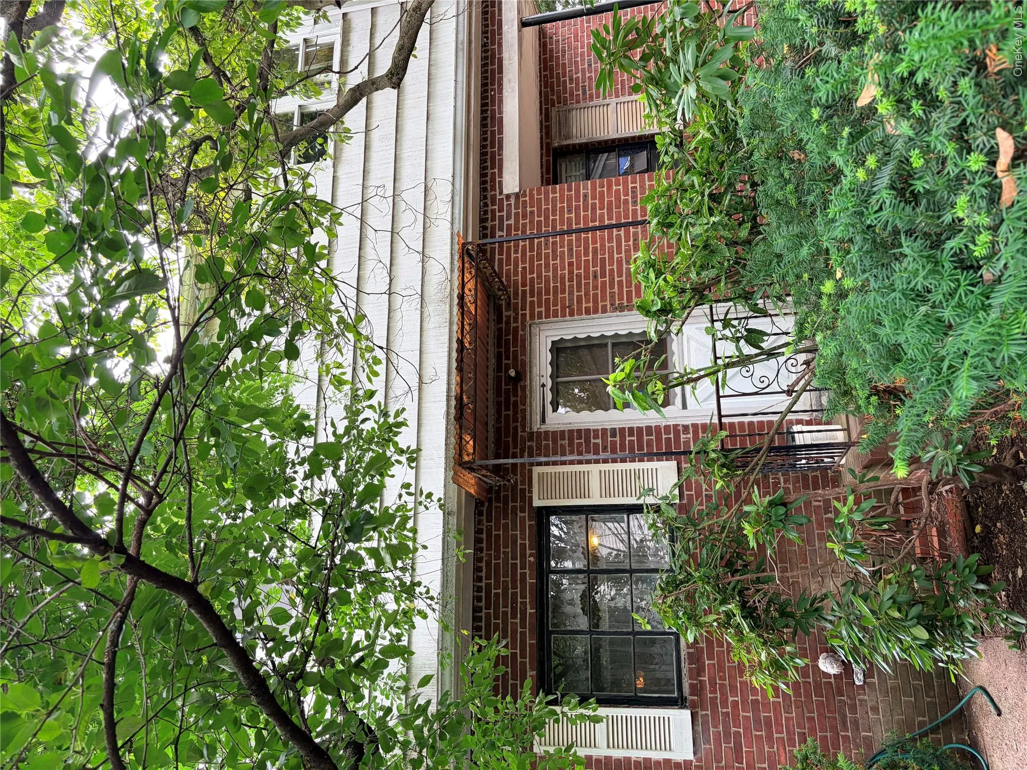 610 Harless Place, Hempstead, NY, 5 Bedrooms Bedrooms, 8 Rooms Rooms,1 BathroomBathrooms,Residential,For Rent,Harless,0,1025452 610 Harless Place, Hempstead, NY, 5 Bedrooms Bedrooms, 8 Rooms Rooms,1 BathroomBathrooms,Residential,For Rent,Harless,0,1025452