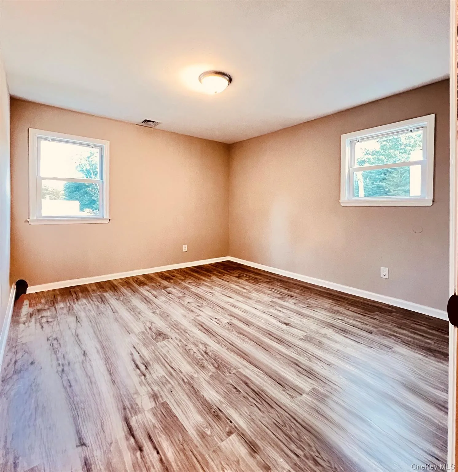10 Summercress Lane, Brookhaven, NY, 5 Bedrooms Bedrooms, 9 Rooms Rooms,2 BathroomsBathrooms,Residential,For Rent,Summercress,0,1025456 10 Summercress Lane, Brookhaven, NY, 5 Bedrooms Bedrooms, 9 Rooms Rooms,2 BathroomsBathrooms,Residential,For Rent,Summercress,0,1025456