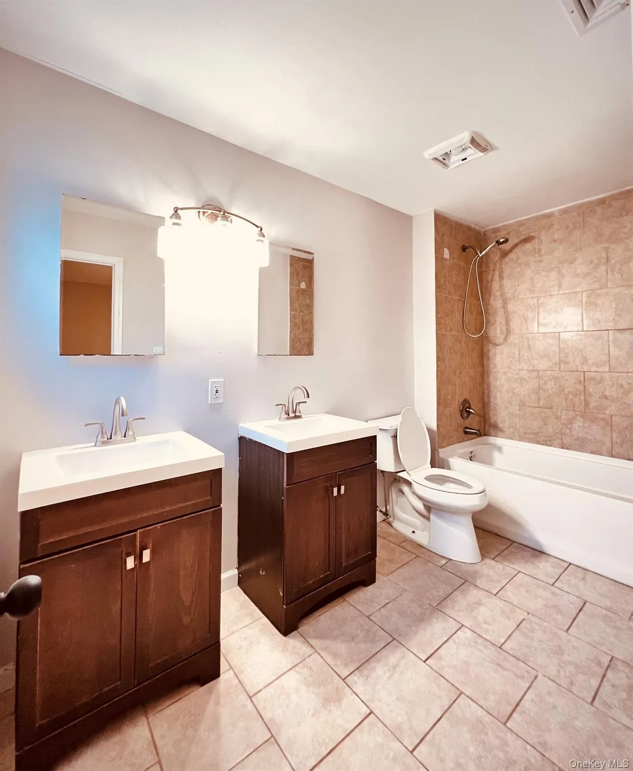 10 Summercress Lane, Brookhaven, NY, 5 Bedrooms Bedrooms, 9 Rooms Rooms,2 BathroomsBathrooms,Residential,For Rent,Summercress,0,1025456 10 Summercress Lane, Brookhaven, NY, 5 Bedrooms Bedrooms, 9 Rooms Rooms,2 BathroomsBathrooms,Residential,For Rent,Summercress,0,1025456