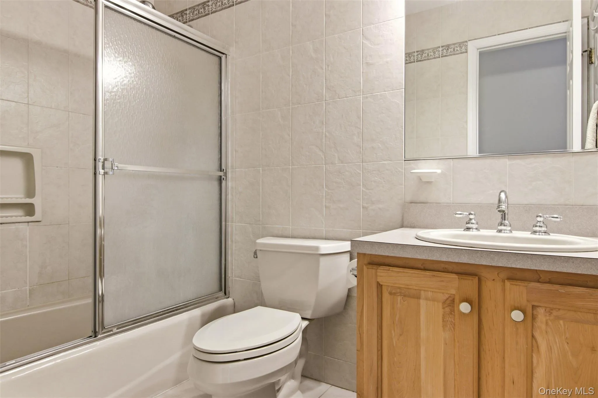 6 Poplar Lane, Smithtown, NY, 4 Bedrooms Bedrooms, 8 Rooms Rooms,2 BathroomsBathrooms,Residential,For Rent,Poplar,0,1025467 6 Poplar Lane, Smithtown, NY, 4 Bedrooms Bedrooms, 8 Rooms Rooms,2 BathroomsBathrooms,Residential,For Rent,Poplar,0,1025467