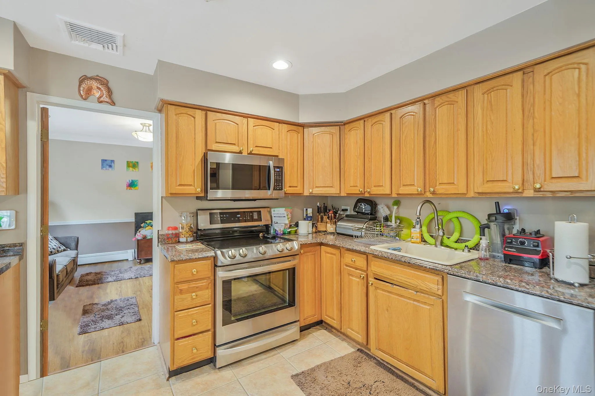 77 Shore Road, Brookhaven, NY, 5 Bedrooms Bedrooms, 11 Rooms Rooms,2 BathroomsBathrooms,Residential,For Rent,Shore,0,1025468 77 Shore Road, Brookhaven, NY, 5 Bedrooms Bedrooms, 11 Rooms Rooms,2 BathroomsBathrooms,Residential,For Rent,Shore,0,1025468