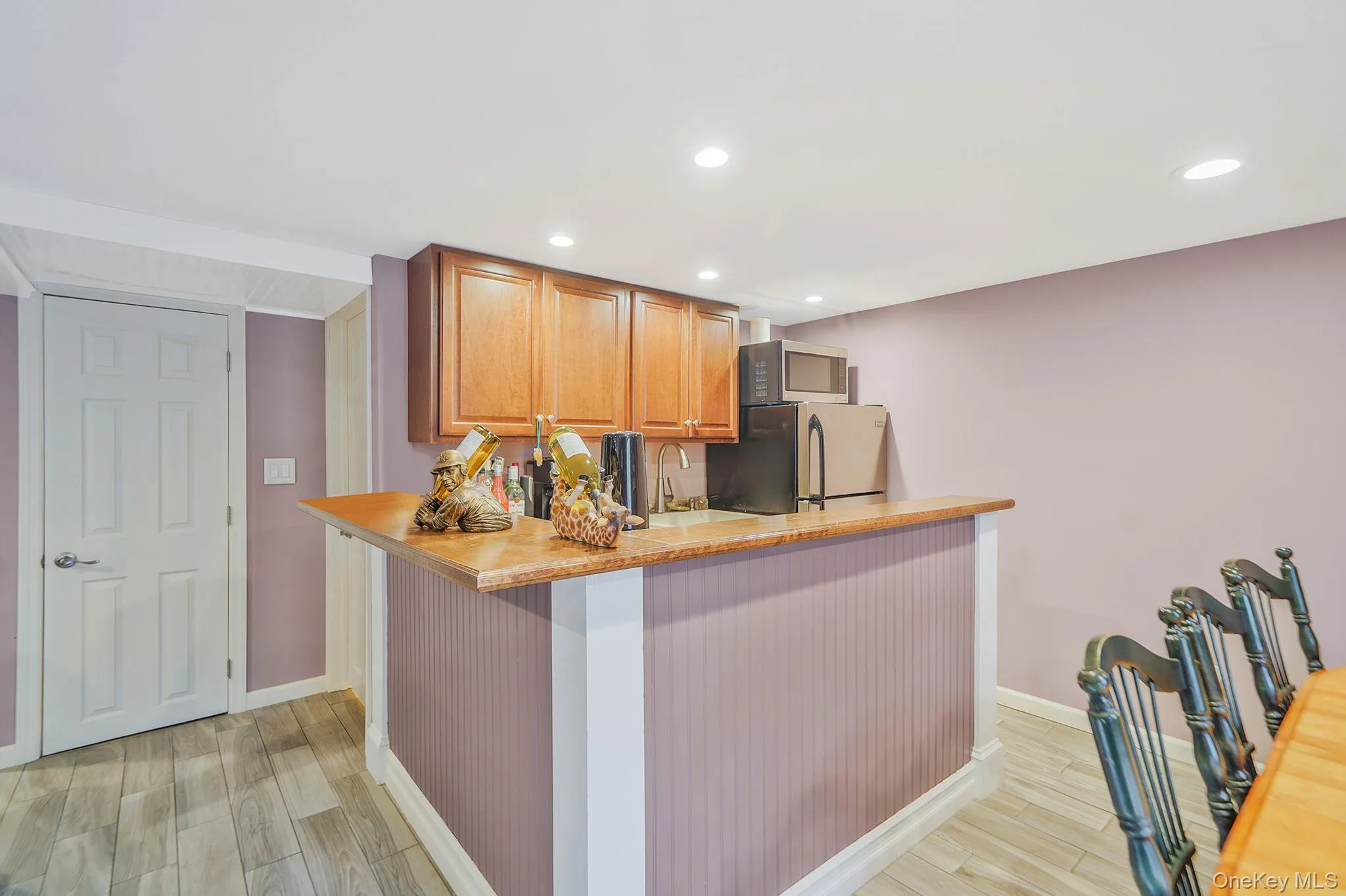 77 Shore Road, Brookhaven, NY, 5 Bedrooms Bedrooms, 11 Rooms Rooms,2 BathroomsBathrooms,Residential,For Rent,Shore,0,1025468 77 Shore Road, Brookhaven, NY, 5 Bedrooms Bedrooms, 11 Rooms Rooms,2 BathroomsBathrooms,Residential,For Rent,Shore,0,1025468