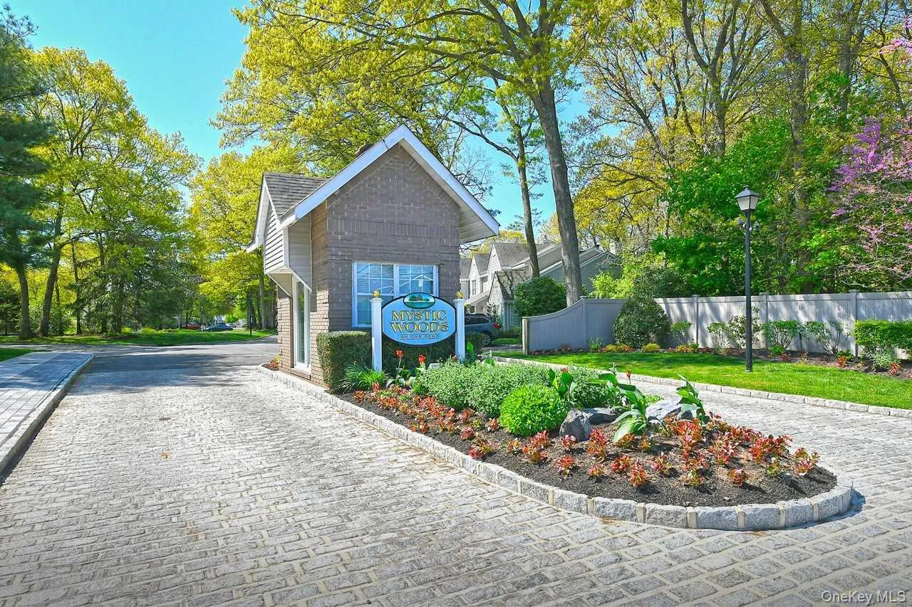 26 Mystic Circle, Islip, NY, 2 Bedrooms Bedrooms, 5 Rooms Rooms,2 BathroomsBathrooms,Residential,For Rent,Mystic,0,1025469 26 Mystic Circle, Islip, NY, 2 Bedrooms Bedrooms, 5 Rooms Rooms,2 BathroomsBathrooms,Residential,For Rent,Mystic,0,1025469