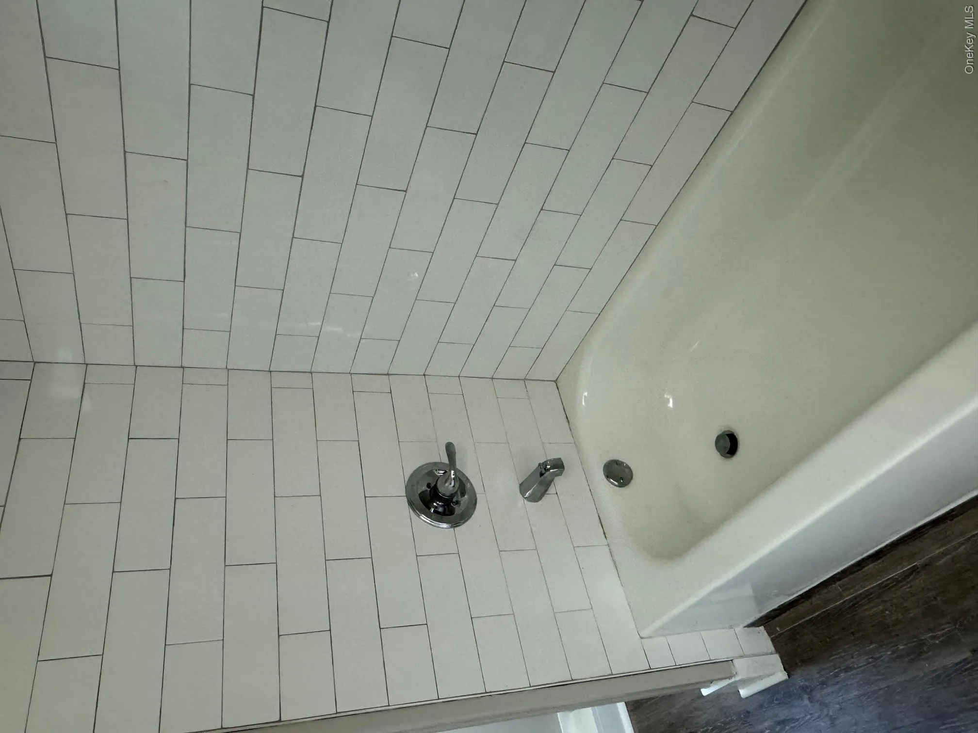 24 Oakland Avenue, Warwick (town), NY, 1 Bedroom Bedrooms, 3 Room Rooms,1 BathroomBathrooms,Residential Lease,For Rent,Oakland,0,1025473 24 Oakland Avenue, Warwick (town), NY, 1 Bedroom Bedrooms, 3 Room Rooms,1 BathroomBathrooms,Residential Lease,For Rent,Oakland,0,1025473
