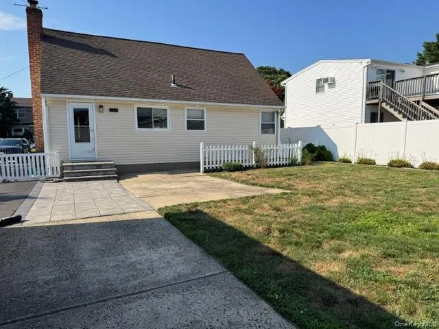 2656 Cedar Lane, Hempstead, NY, 3 Bedrooms Bedrooms, 6 Rooms Rooms,2 BathroomsBathrooms,Residential Lease,For Rent,Cedar,0,1025477 2656 Cedar Lane, Hempstead, NY, 3 Bedrooms Bedrooms, 6 Rooms Rooms,2 BathroomsBathrooms,Residential Lease,For Rent,Cedar,0,1025477