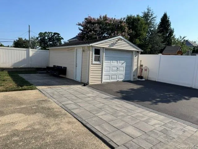 2656 Cedar Lane, Hempstead, NY, 3 Bedrooms Bedrooms, 6 Rooms Rooms,2 BathroomsBathrooms,Residential Lease,For Rent,Cedar,0,1025477 2656 Cedar Lane, Hempstead, NY, 3 Bedrooms Bedrooms, 6 Rooms Rooms,2 BathroomsBathrooms,Residential Lease,For Rent,Cedar,0,1025477