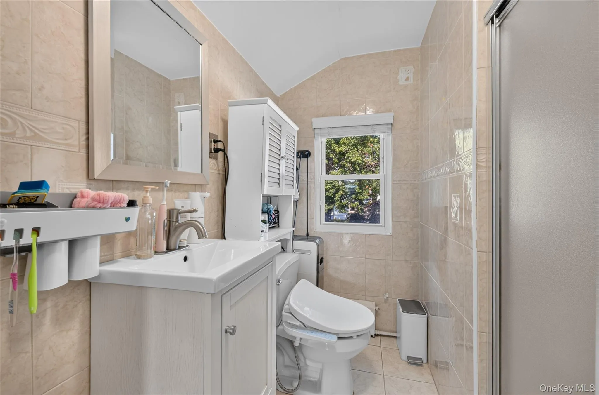 41 Catherine Avenue, Hempstead, NY, 3 Bedrooms Bedrooms, 8 Rooms Rooms,2 BathroomsBathrooms,Residential,For Rent,Catherine,0,1025482 41 Catherine Avenue, Hempstead, NY, 3 Bedrooms Bedrooms, 8 Rooms Rooms,2 BathroomsBathrooms,Residential,For Rent,Catherine,0,1025482