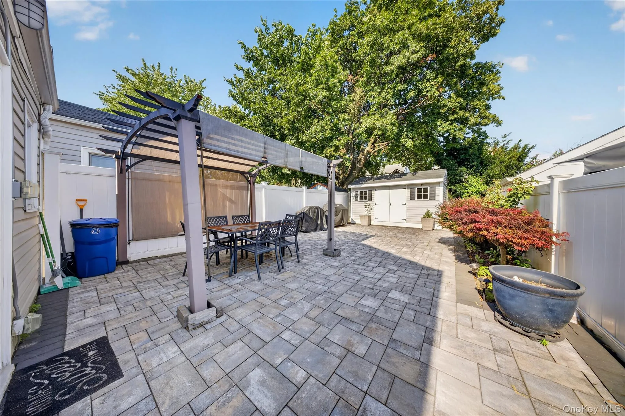 41 Catherine Avenue, Hempstead, NY, 3 Bedrooms Bedrooms, 8 Rooms Rooms,2 BathroomsBathrooms,Residential,For Rent,Catherine,0,1025482 41 Catherine Avenue, Hempstead, NY, 3 Bedrooms Bedrooms, 8 Rooms Rooms,2 BathroomsBathrooms,Residential,For Rent,Catherine,0,1025482