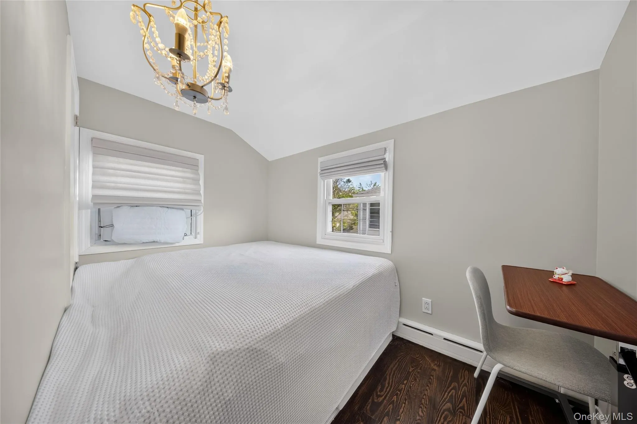 41 Catherine Avenue, Hempstead, NY, 3 Bedrooms Bedrooms, 8 Rooms Rooms,2 BathroomsBathrooms,Residential,For Rent,Catherine,0,1025482 41 Catherine Avenue, Hempstead, NY, 3 Bedrooms Bedrooms, 8 Rooms Rooms,2 BathroomsBathrooms,Residential,For Rent,Catherine,0,1025482