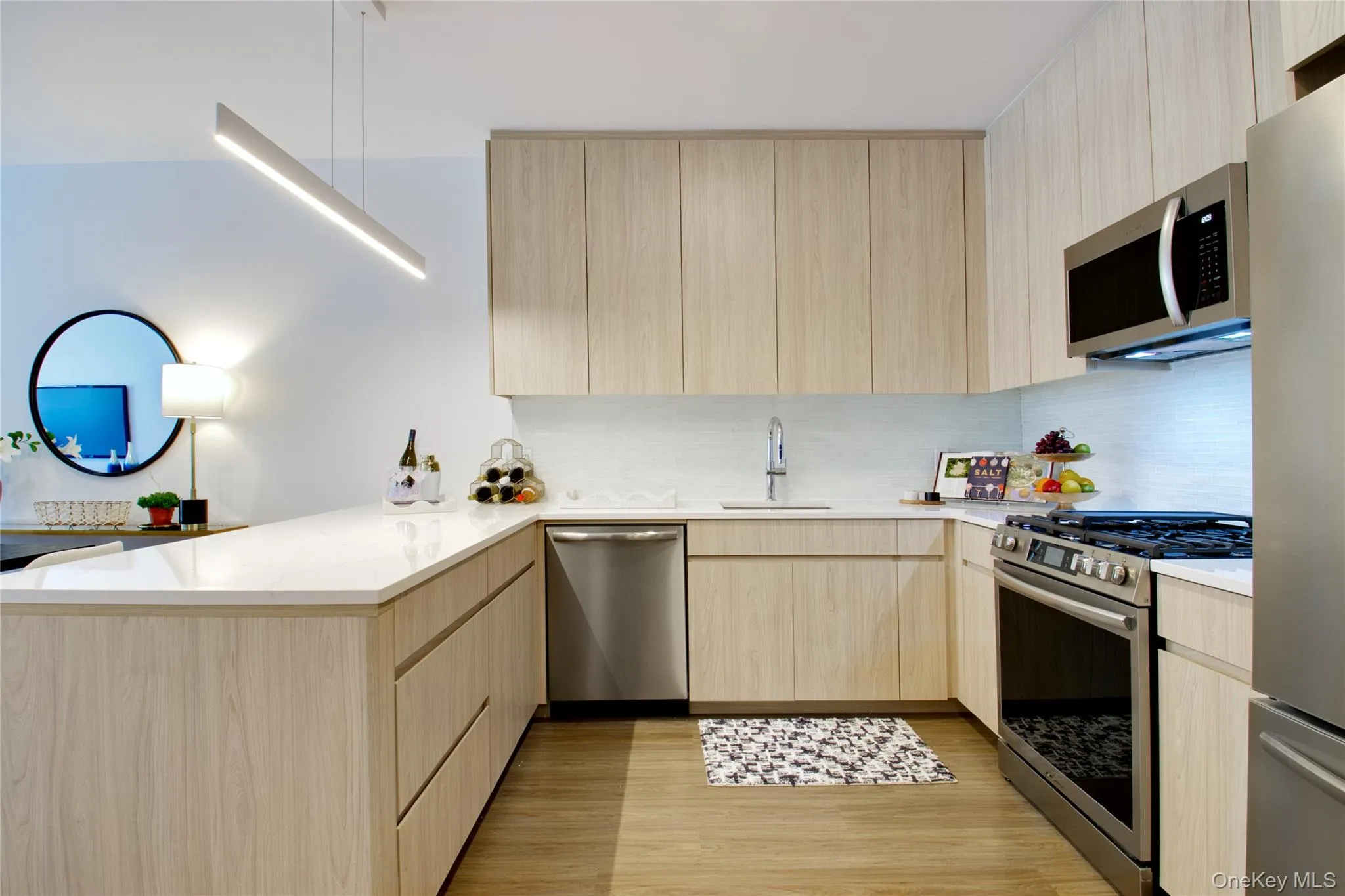 333 Warner Avenue, North Hempstead, NY, 1 Bedroom Bedrooms, 4 Rooms Rooms,1 BathroomBathrooms,Residential Lease,For Rent,Warner,0,1025491 333 Warner Avenue, North Hempstead, NY, 1 Bedroom Bedrooms, 4 Rooms Rooms,1 BathroomBathrooms,Residential Lease,For Rent,Warner,0,1025491