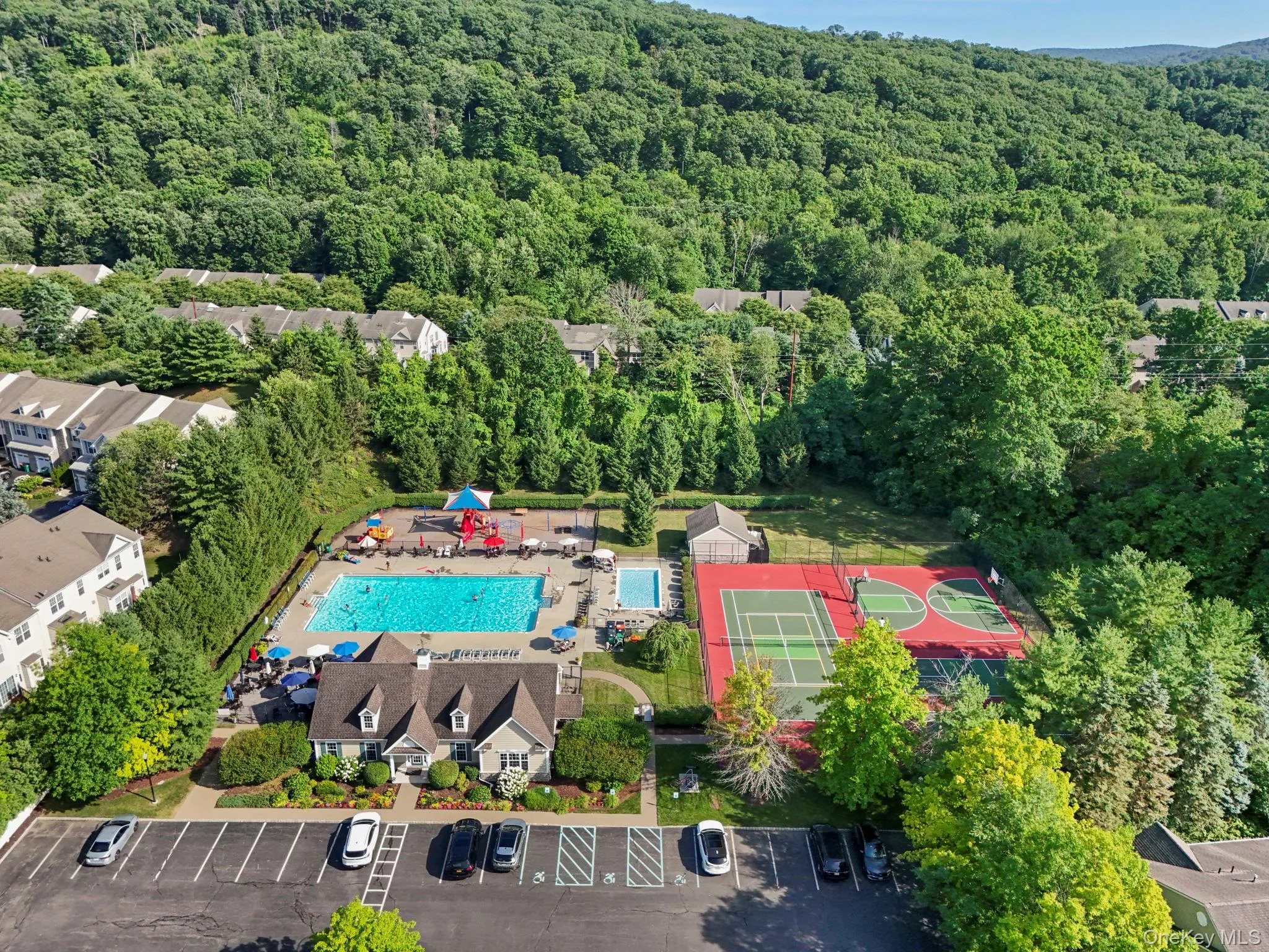 421 Vassar Place, Fishkill, NY, 4 Bedrooms Bedrooms, 9 Rooms Rooms,2 BathroomsBathrooms,Residential,For Rent,Vassar,0,1025492 421 Vassar Place, Fishkill, NY, 4 Bedrooms Bedrooms, 9 Rooms Rooms,2 BathroomsBathrooms,Residential,For Rent,Vassar,0,1025492