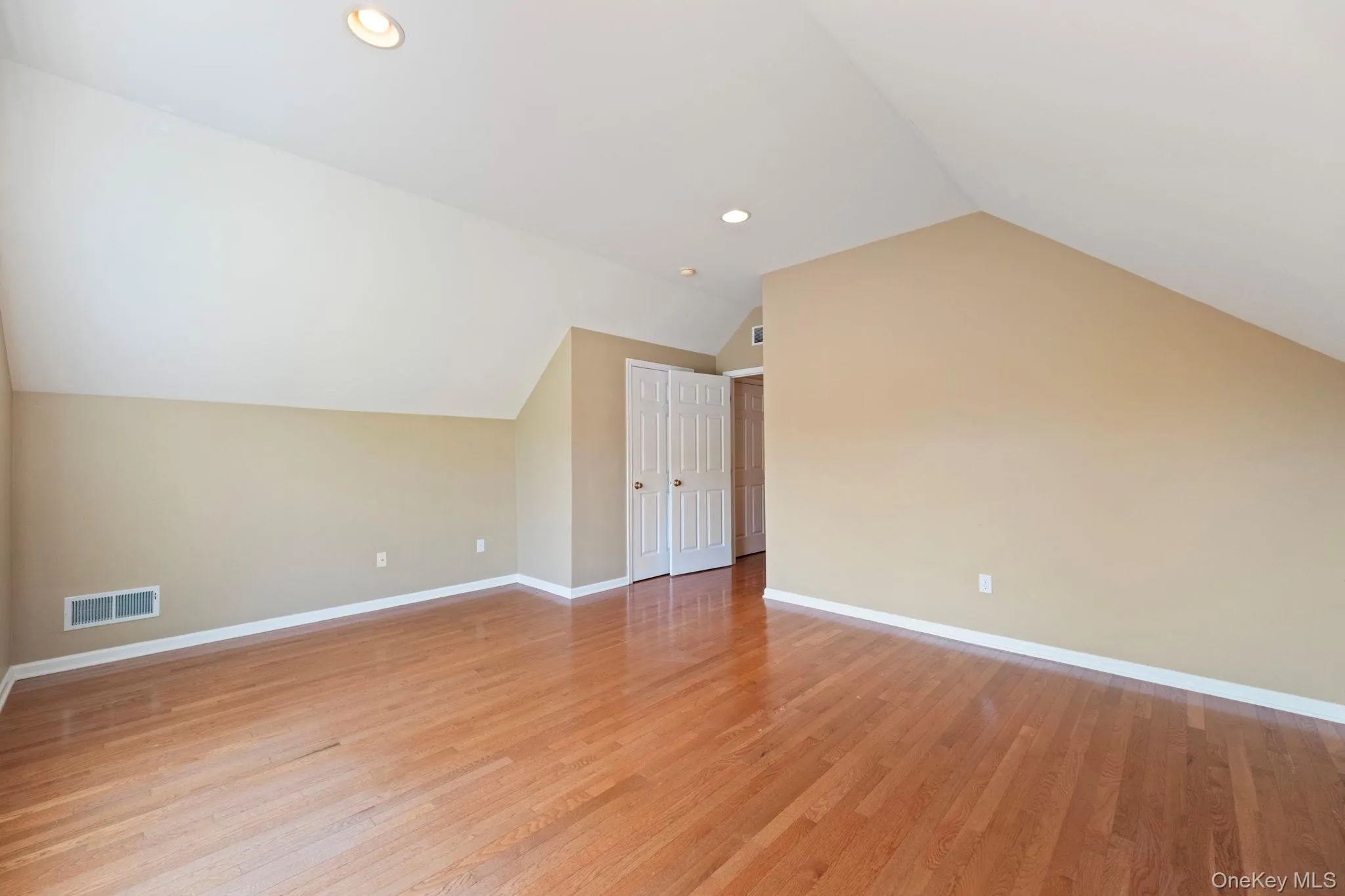 421 Vassar Place, Fishkill, NY, 4 Bedrooms Bedrooms, 9 Rooms Rooms,2 BathroomsBathrooms,Residential,For Rent,Vassar,0,1025492 421 Vassar Place, Fishkill, NY, 4 Bedrooms Bedrooms, 9 Rooms Rooms,2 BathroomsBathrooms,Residential,For Rent,Vassar,0,1025492