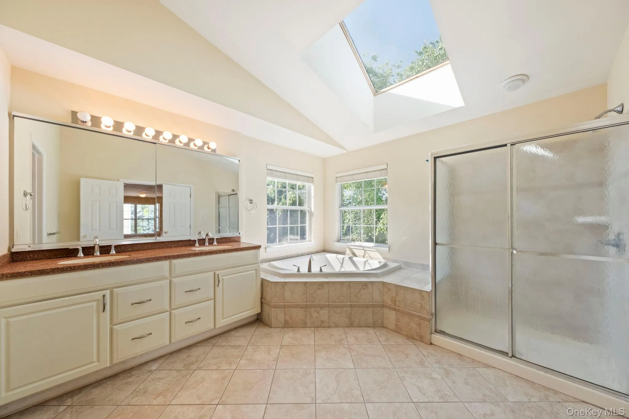 421 Vassar Place, Fishkill, NY, 4 Bedrooms Bedrooms, 9 Rooms Rooms,2 BathroomsBathrooms,Residential,For Rent,Vassar,0,1025492 421 Vassar Place, Fishkill, NY, 4 Bedrooms Bedrooms, 9 Rooms Rooms,2 BathroomsBathrooms,Residential,For Rent,Vassar,0,1025492