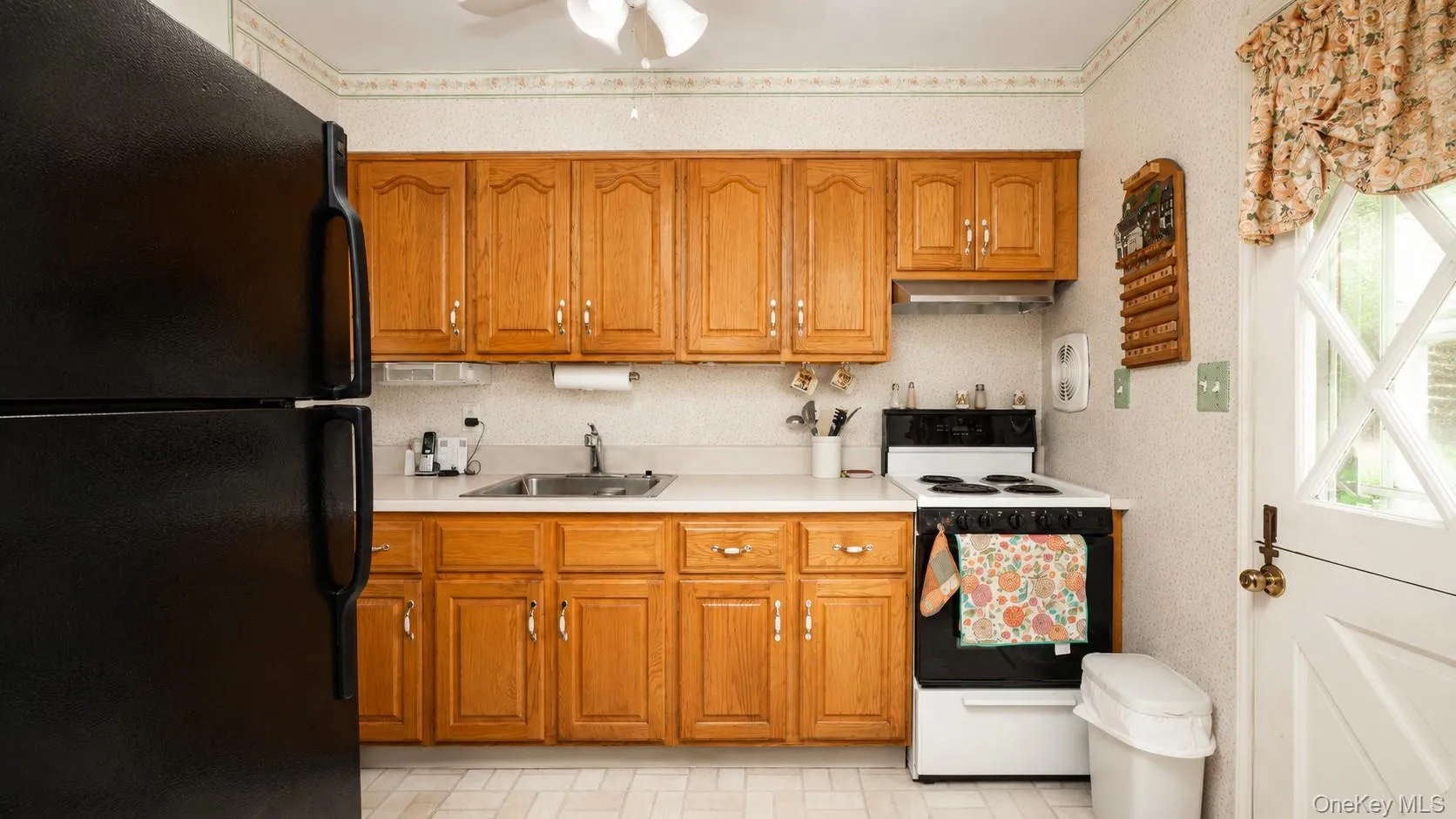 262 Cedar Street, Oyster Bay, NY, 4 Bedrooms Bedrooms, 7 Rooms Rooms,1 BathroomBathrooms,Residential,For Rent,Cedar,0,1025493 262 Cedar Street, Oyster Bay, NY, 4 Bedrooms Bedrooms, 7 Rooms Rooms,1 BathroomBathrooms,Residential,For Rent,Cedar,0,1025493
