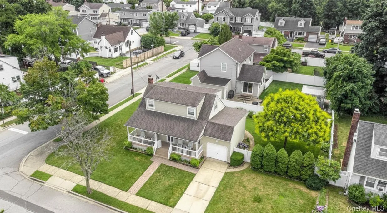 262 Cedar Street, Oyster Bay, NY, 4 Bedrooms Bedrooms, 7 Rooms Rooms,1 BathroomBathrooms,Residential,For Rent,Cedar,0,1025493 262 Cedar Street, Oyster Bay, NY, 4 Bedrooms Bedrooms, 7 Rooms Rooms,1 BathroomBathrooms,Residential,For Rent,Cedar,0,1025493