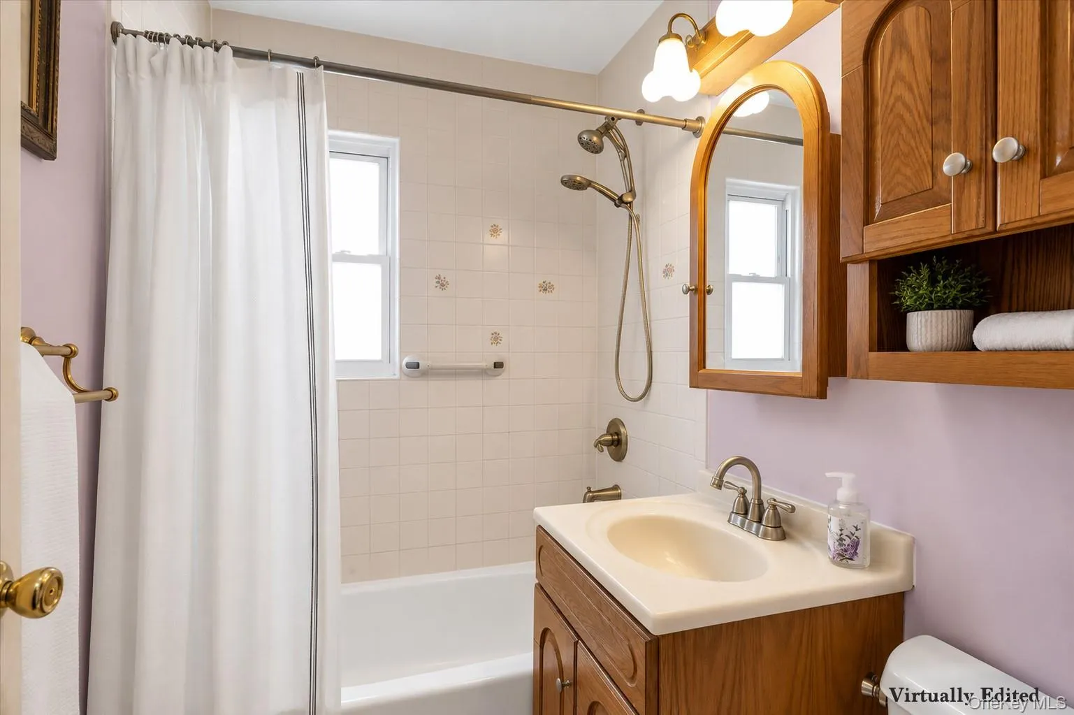1973 Everett Street, Hempstead, NY, 4 Bedrooms Bedrooms, 7 Rooms Rooms,1 BathroomBathrooms,Residential,For Rent,Everett,0,1025494 1973 Everett Street, Hempstead, NY, 4 Bedrooms Bedrooms, 7 Rooms Rooms,1 BathroomBathrooms,Residential,For Rent,Everett,0,1025494