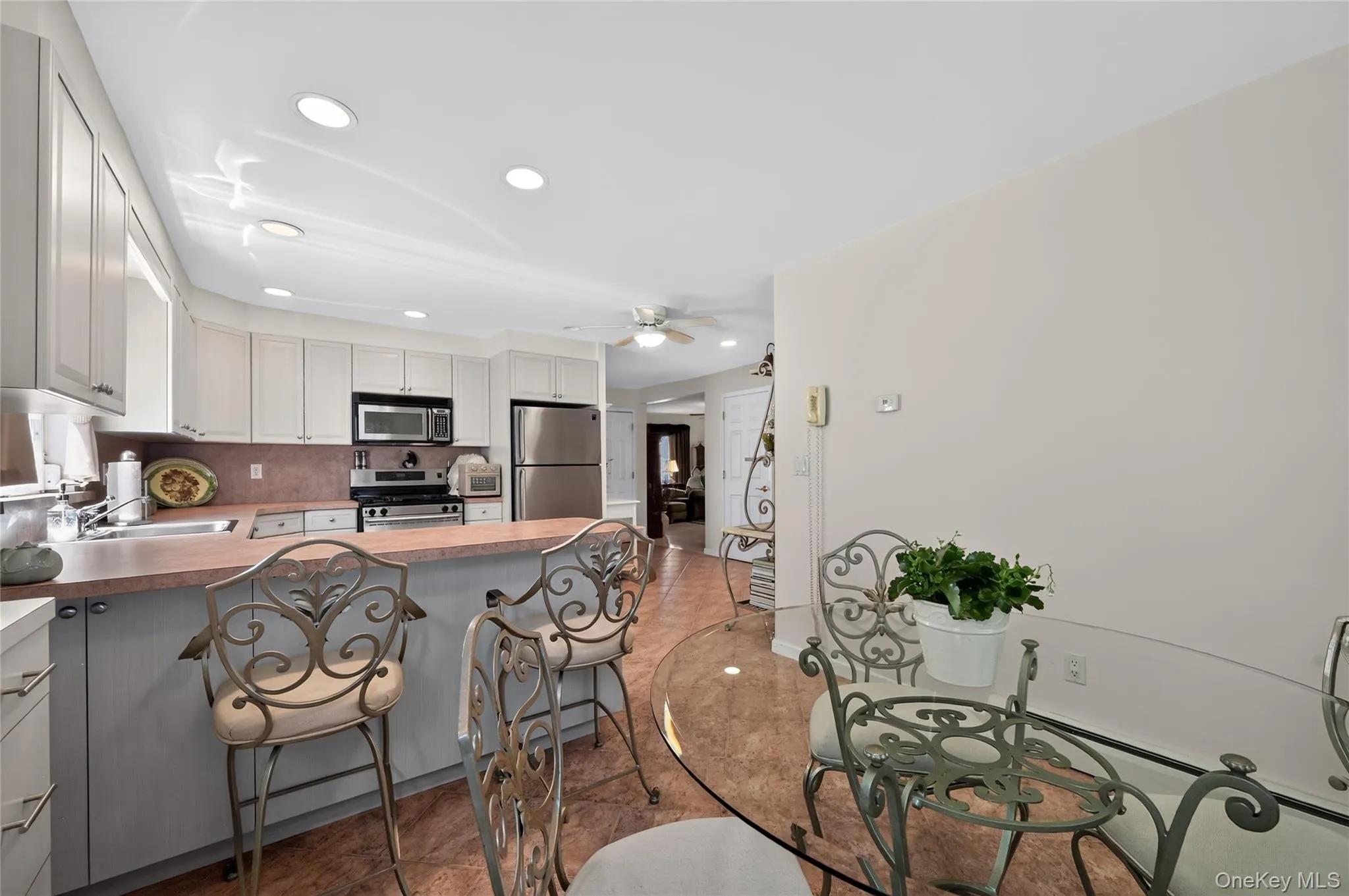 171 Hudson Terrace, Yonkers, NY, 3 Bedrooms Bedrooms, 10 Rooms Rooms,3 BathroomsBathrooms,Residential,For Rent,Hudson,0,1025496 171 Hudson Terrace, Yonkers, NY, 3 Bedrooms Bedrooms, 10 Rooms Rooms,3 BathroomsBathrooms,Residential,For Rent,Hudson,0,1025496