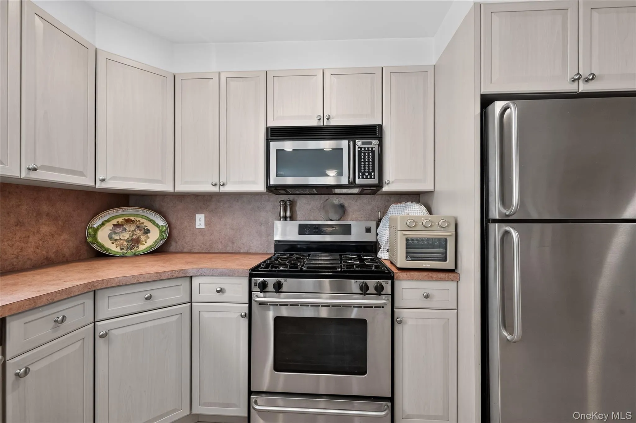 171 Hudson Terrace, Yonkers, NY, 3 Bedrooms Bedrooms, 10 Rooms Rooms,3 BathroomsBathrooms,Residential,For Rent,Hudson,0,1025496 171 Hudson Terrace, Yonkers, NY, 3 Bedrooms Bedrooms, 10 Rooms Rooms,3 BathroomsBathrooms,Residential,For Rent,Hudson,0,1025496