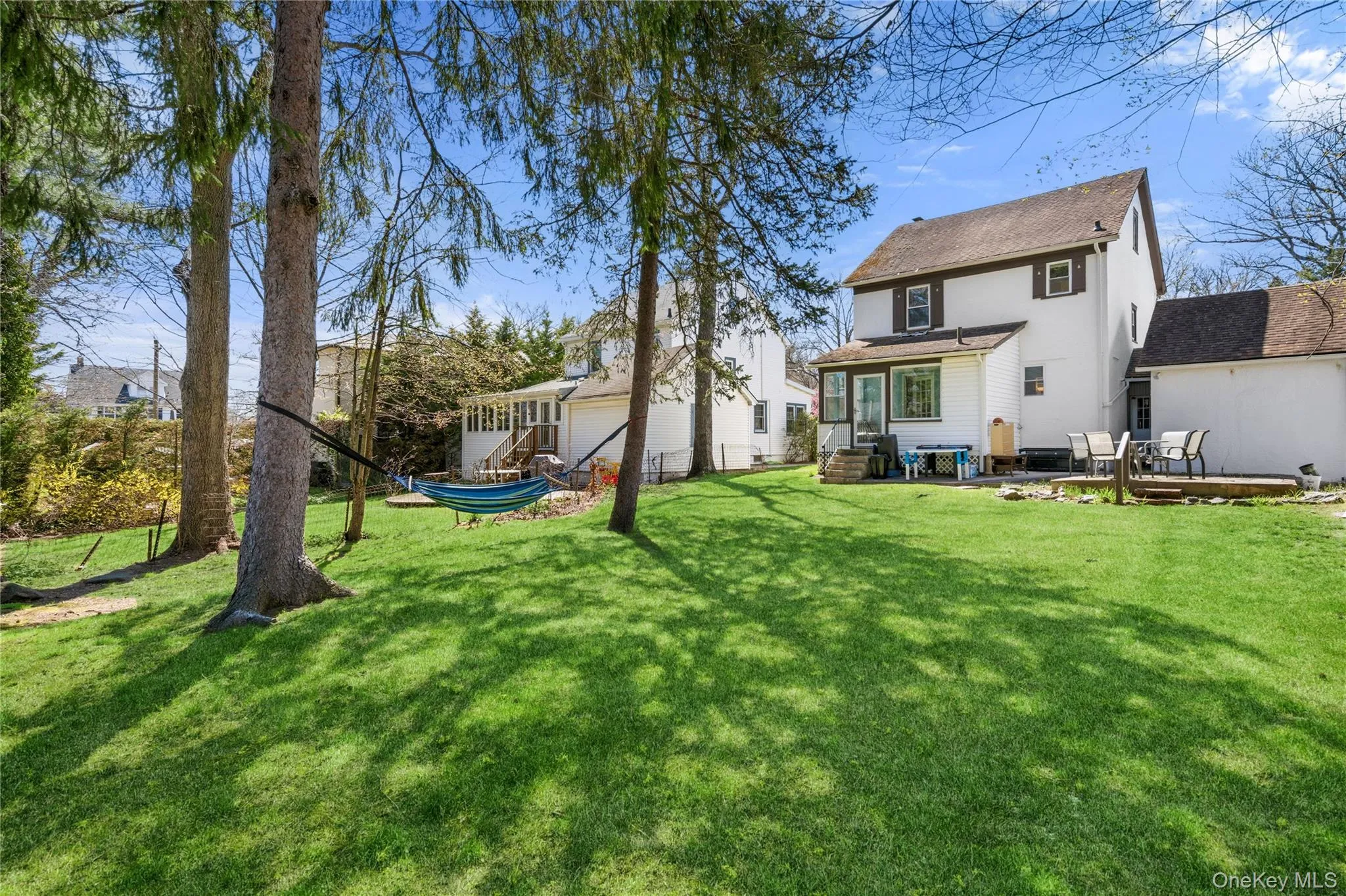5 Burbury Lane, North Hempstead, NY, 3 Bedrooms Bedrooms, 8 Rooms Rooms,1 BathroomBathrooms,Residential Lease,For Rent,Burbury,0,1025497 5 Burbury Lane, North Hempstead, NY, 3 Bedrooms Bedrooms, 8 Rooms Rooms,1 BathroomBathrooms,Residential Lease,For Rent,Burbury,0,1025497
