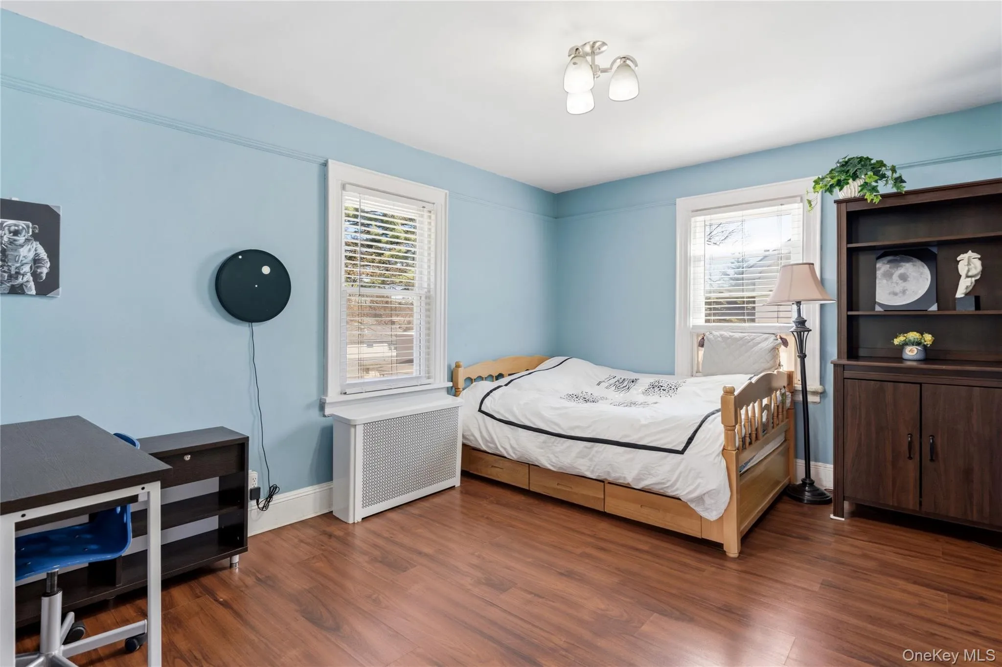 5 Burbury Lane, North Hempstead, NY, 3 Bedrooms Bedrooms, 8 Rooms Rooms,1 BathroomBathrooms,Residential Lease,For Rent,Burbury,0,1025497 5 Burbury Lane, North Hempstead, NY, 3 Bedrooms Bedrooms, 8 Rooms Rooms,1 BathroomBathrooms,Residential Lease,For Rent,Burbury,0,1025497