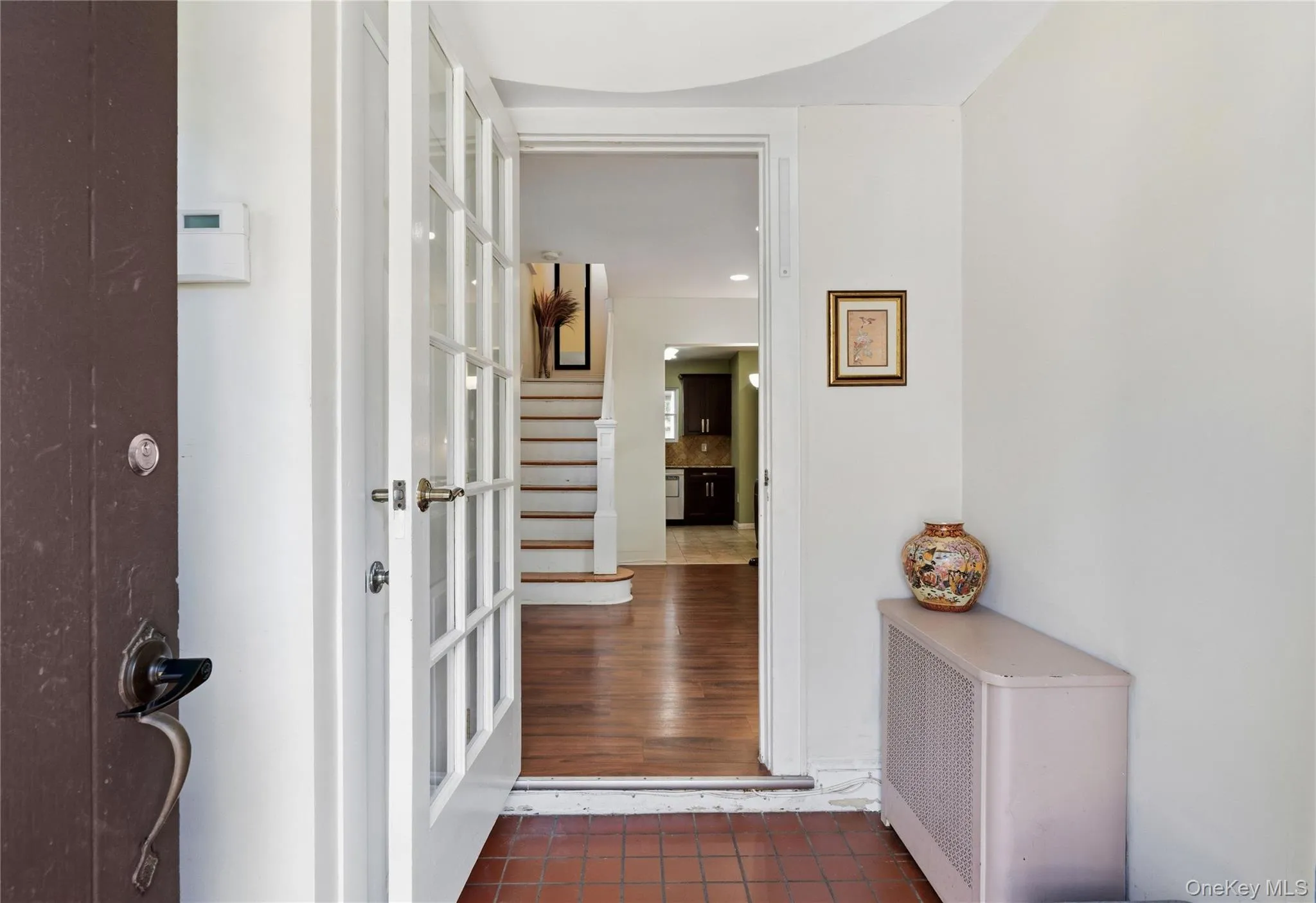 5 Burbury Lane, North Hempstead, NY, 3 Bedrooms Bedrooms, 8 Rooms Rooms,1 BathroomBathrooms,Residential Lease,For Rent,Burbury,0,1025497 5 Burbury Lane, North Hempstead, NY, 3 Bedrooms Bedrooms, 8 Rooms Rooms,1 BathroomBathrooms,Residential Lease,For Rent,Burbury,0,1025497