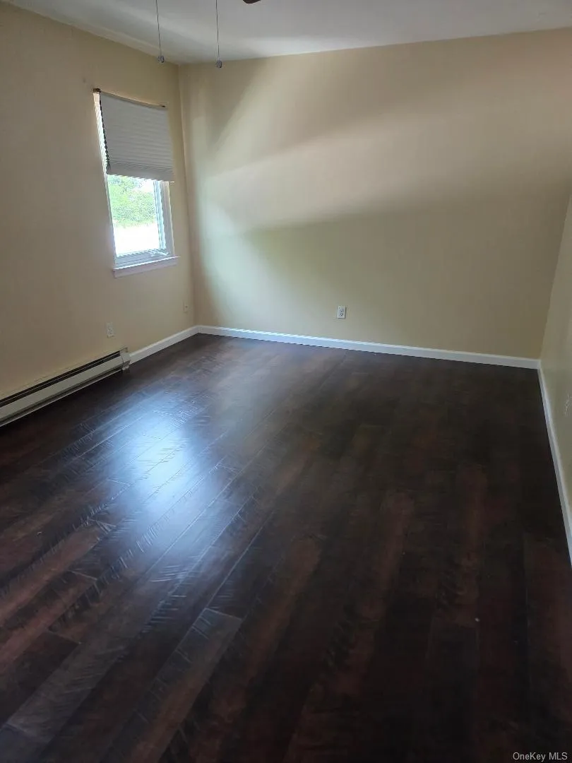 40-218 4th Street, Brookhaven, NY, 1 Bedroom Bedrooms, 3 Rooms Rooms,1 BathroomBathrooms,Residential,For Rent,4th,0,1025498 40-218 4th Street, Brookhaven, NY, 1 Bedroom Bedrooms, 3 Rooms Rooms,1 BathroomBathrooms,Residential,For Rent,4th,0,1025498