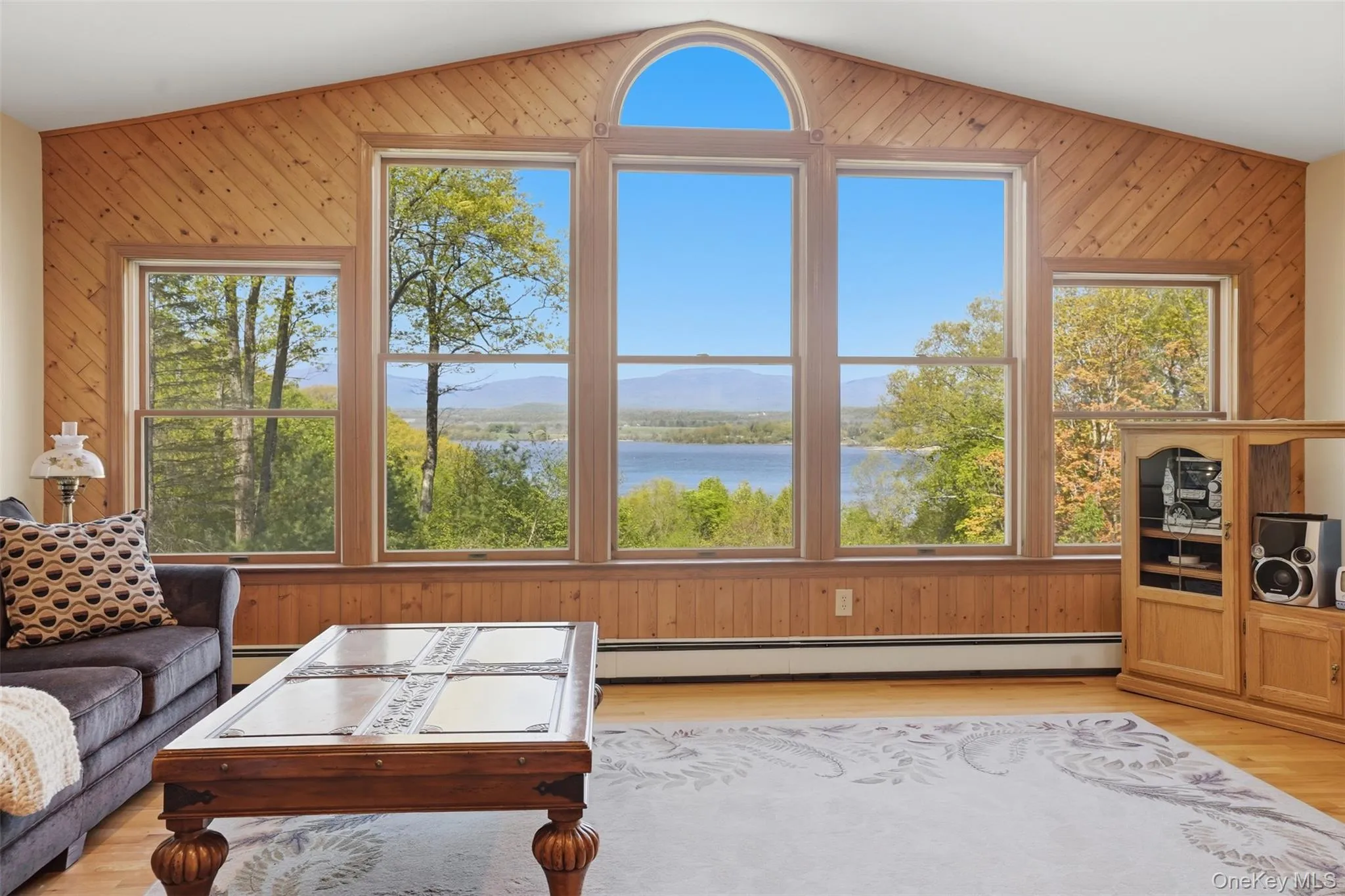 32 Sunset Circle, Germantown, NY, 5 Bedrooms Bedrooms, 10 Rooms Rooms,3 BathroomsBathrooms,Residential,For Rent,Sunset,0,1025502 32 Sunset Circle, Germantown, NY, 5 Bedrooms Bedrooms, 10 Rooms Rooms,3 BathroomsBathrooms,Residential,For Rent,Sunset,0,1025502