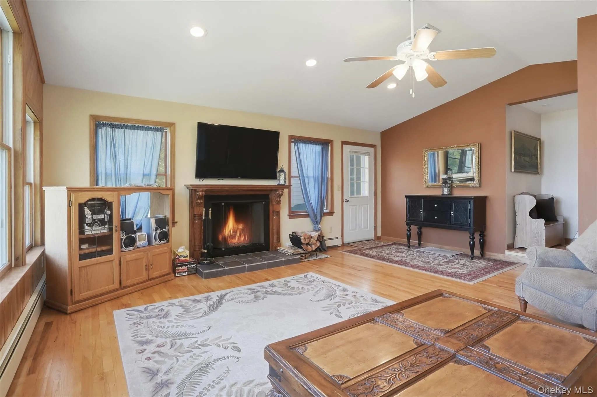 32 Sunset Circle, Germantown, NY, 5 Bedrooms Bedrooms, 10 Rooms Rooms,3 BathroomsBathrooms,Residential,For Rent,Sunset,0,1025502 32 Sunset Circle, Germantown, NY, 5 Bedrooms Bedrooms, 10 Rooms Rooms,3 BathroomsBathrooms,Residential,For Rent,Sunset,0,1025502