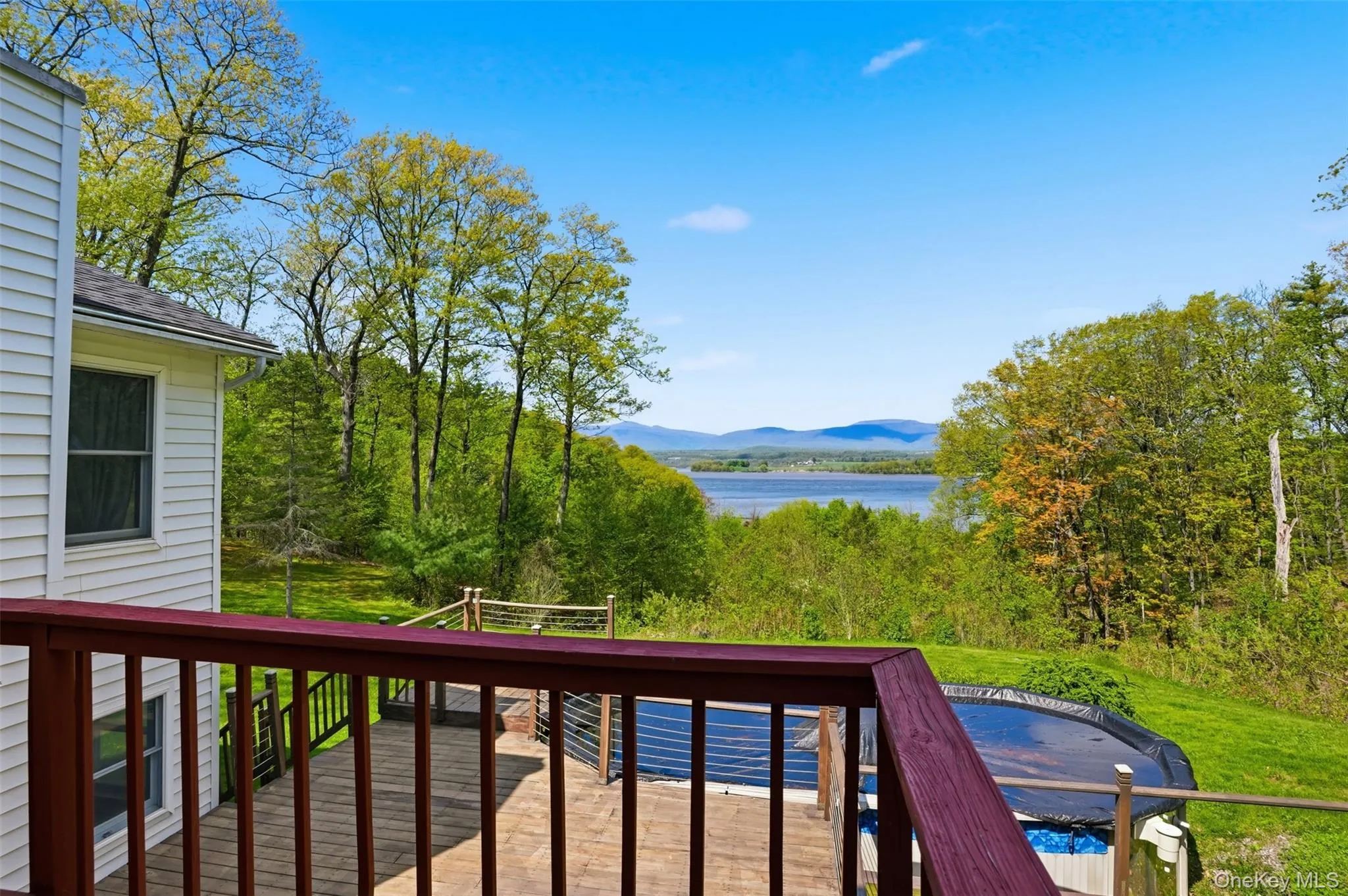 32 Sunset Circle, Germantown, NY, 5 Bedrooms Bedrooms, 10 Rooms Rooms,3 BathroomsBathrooms,Residential,For Rent,Sunset,0,1025502 32 Sunset Circle, Germantown, NY, 5 Bedrooms Bedrooms, 10 Rooms Rooms,3 BathroomsBathrooms,Residential,For Rent,Sunset,0,1025502
