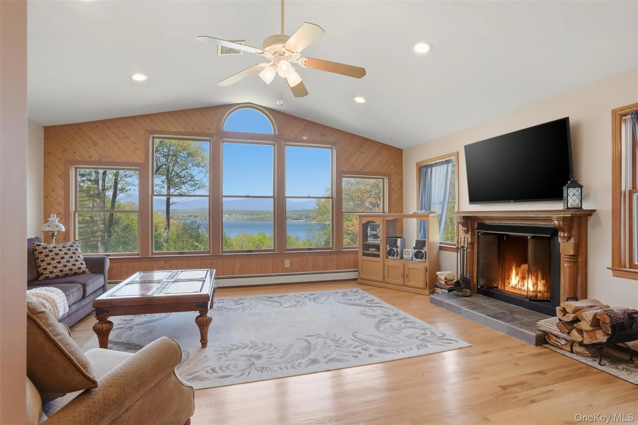 32 Sunset Circle, Germantown, NY, 5 Bedrooms Bedrooms, 10 Rooms Rooms,3 BathroomsBathrooms,Residential,For Rent,Sunset,0,1025502 32 Sunset Circle, Germantown, NY, 5 Bedrooms Bedrooms, 10 Rooms Rooms,3 BathroomsBathrooms,Residential,For Rent,Sunset,0,1025502