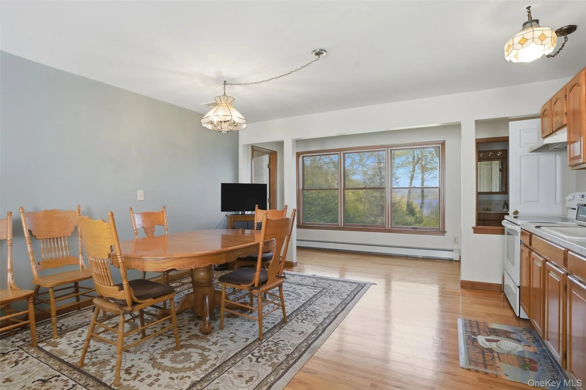 32 Sunset Circle, Germantown, NY, 5 Bedrooms Bedrooms, 10 Rooms Rooms,3 BathroomsBathrooms,Residential,For Rent,Sunset,0,1025502 32 Sunset Circle, Germantown, NY, 5 Bedrooms Bedrooms, 10 Rooms Rooms,3 BathroomsBathrooms,Residential,For Rent,Sunset,0,1025502