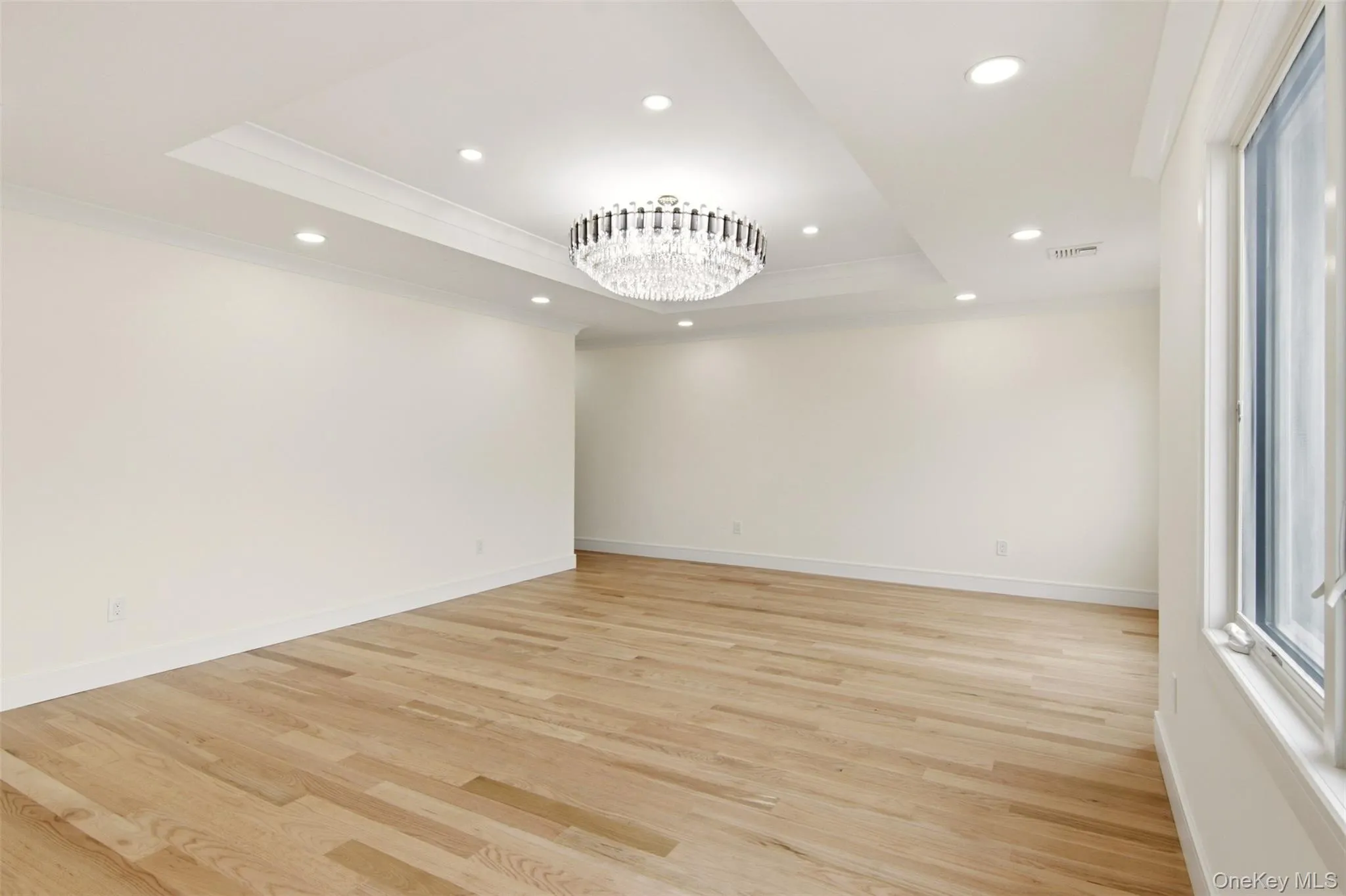 31 Underhill Avenue, Oyster Bay, NY, 5 Bedrooms Bedrooms, 9 Rooms Rooms,4 BathroomsBathrooms,Residential,For Rent,Underhill,0,1025506 31 Underhill Avenue, Oyster Bay, NY, 5 Bedrooms Bedrooms, 9 Rooms Rooms,4 BathroomsBathrooms,Residential,For Rent,Underhill,0,1025506