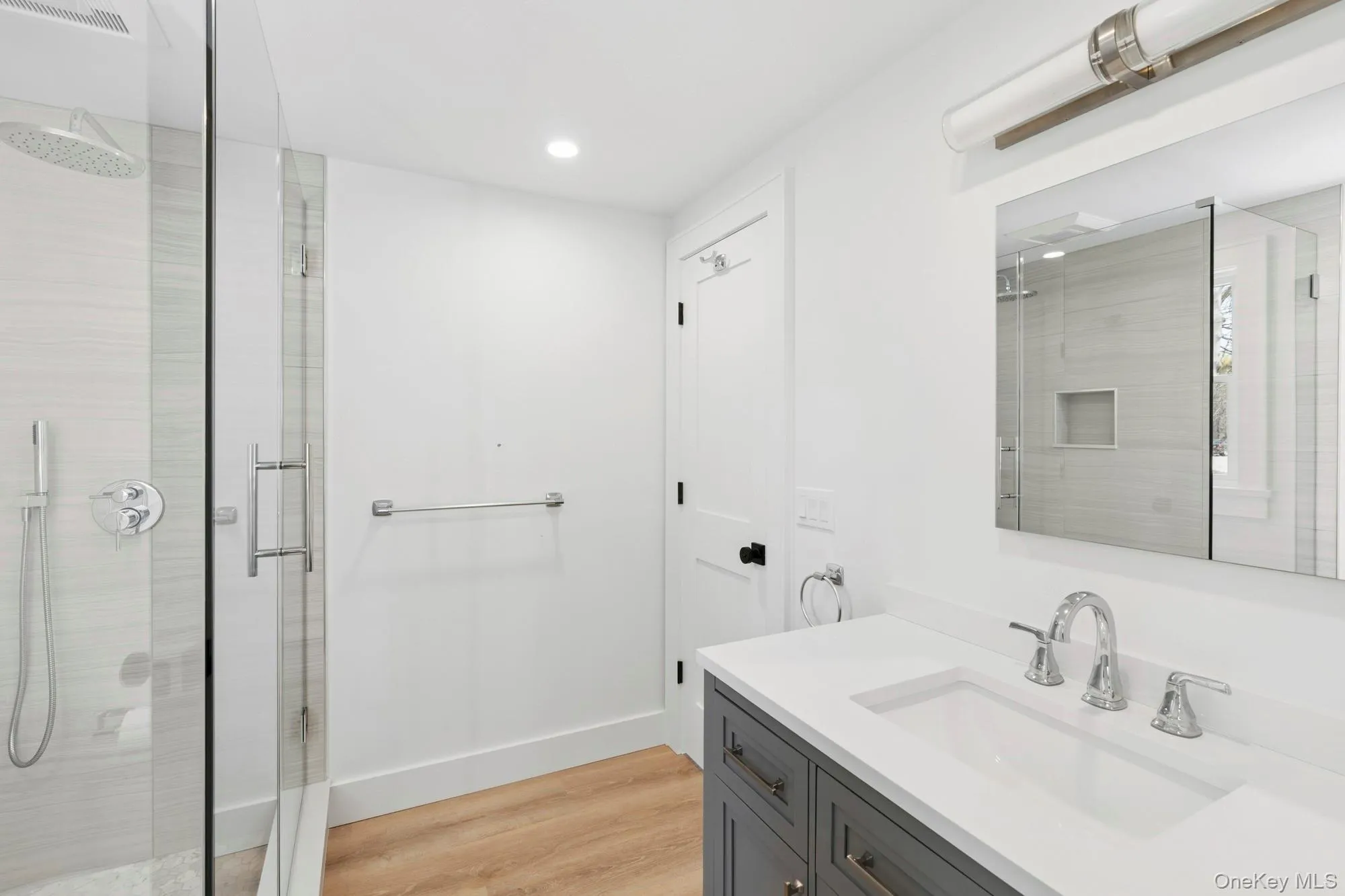 5075 Main Road, Southold, NY, 2 Bedrooms Bedrooms, 5 Rooms Rooms,2 BathroomsBathrooms,Residential Lease,For Rent,Main,0,1025512 5075 Main Road, Southold, NY, 2 Bedrooms Bedrooms, 5 Rooms Rooms,2 BathroomsBathrooms,Residential Lease,For Rent,Main,0,1025512