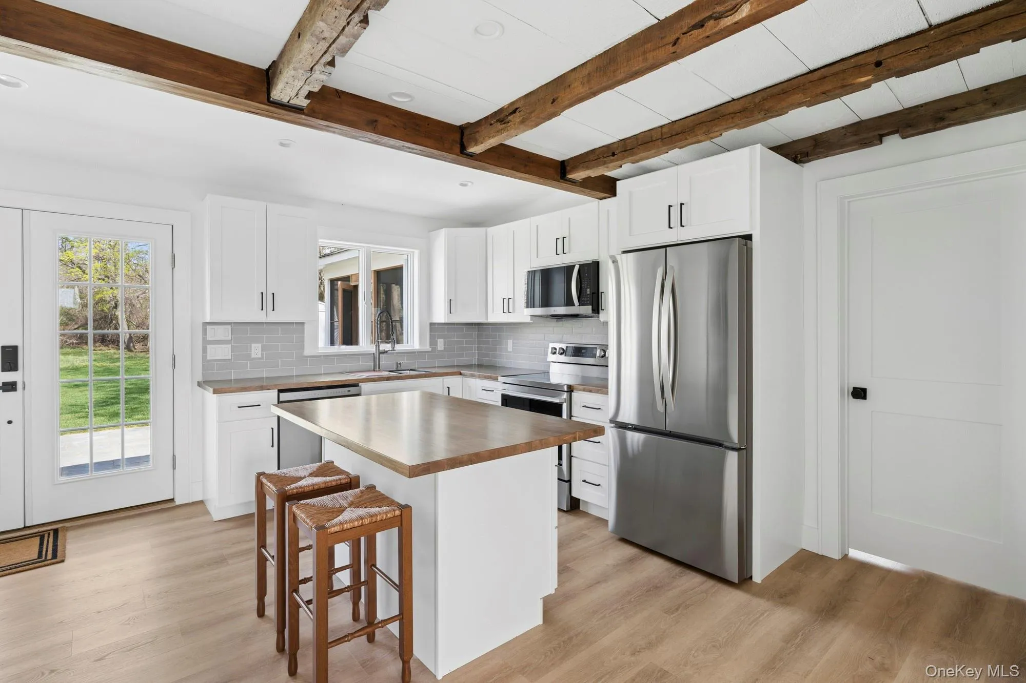 5075 Main Road, Southold, NY, 2 Bedrooms Bedrooms, 5 Rooms Rooms,2 BathroomsBathrooms,Residential Lease,For Rent,Main,0,1025512 5075 Main Road, Southold, NY, 2 Bedrooms Bedrooms, 5 Rooms Rooms,2 BathroomsBathrooms,Residential Lease,For Rent,Main,0,1025512