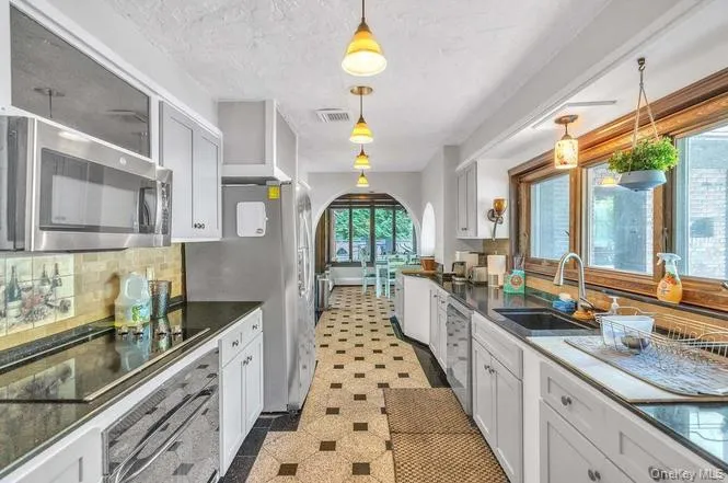45 Wolden Road, Ossining, NY, 5 Bedrooms Bedrooms, 10 Rooms Rooms,4 BathroomsBathrooms,Residential Lease,For Rent,Wolden,0,1025513 45 Wolden Road, Ossining, NY, 5 Bedrooms Bedrooms, 10 Rooms Rooms,4 BathroomsBathrooms,Residential Lease,For Rent,Wolden,0,1025513